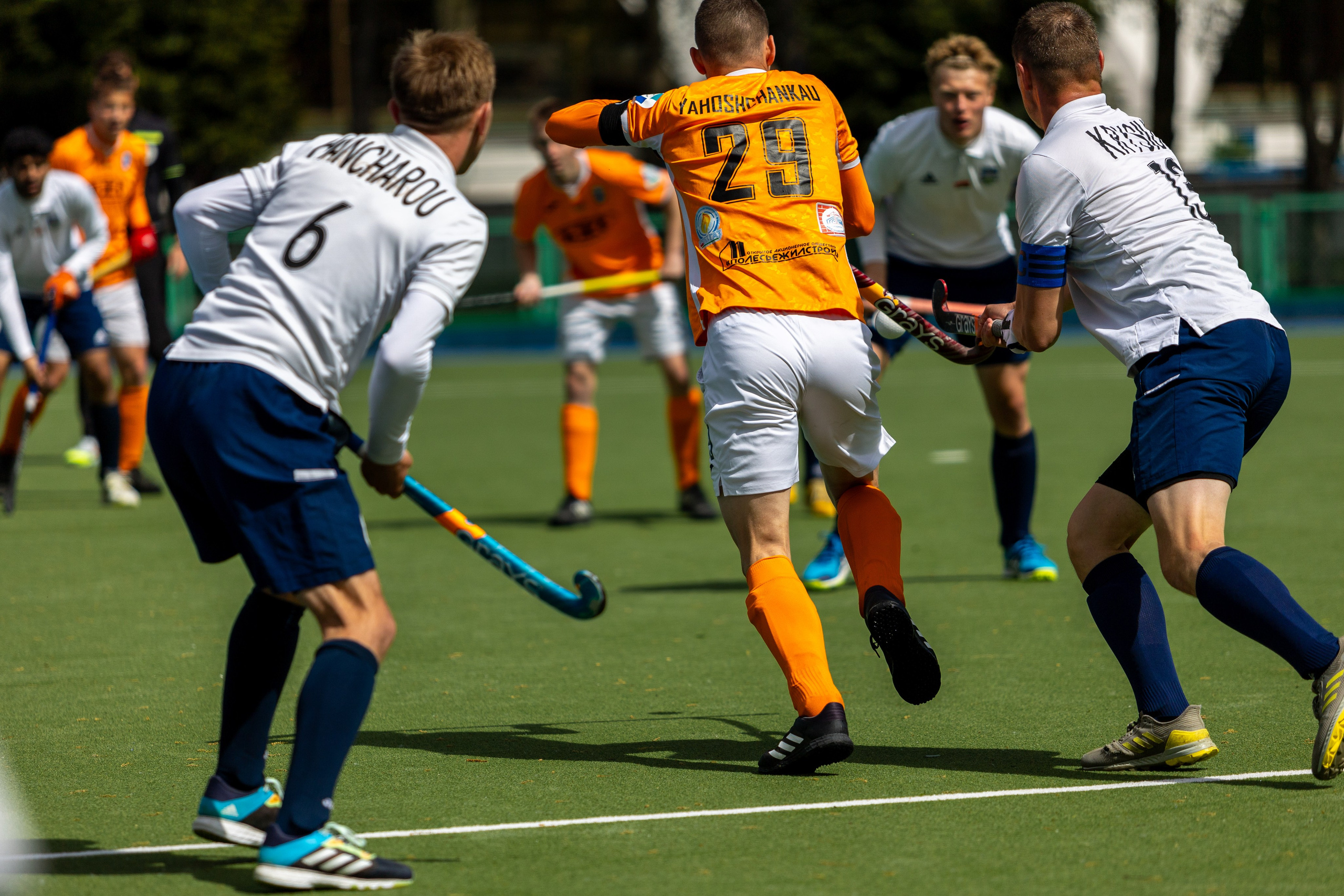 Хоккей на траве. ХК Минск — СК Строитель 11.05.2024. Профессиональный интерьерный и репортажный фотограф Минск и РБ. Максим Орлов
