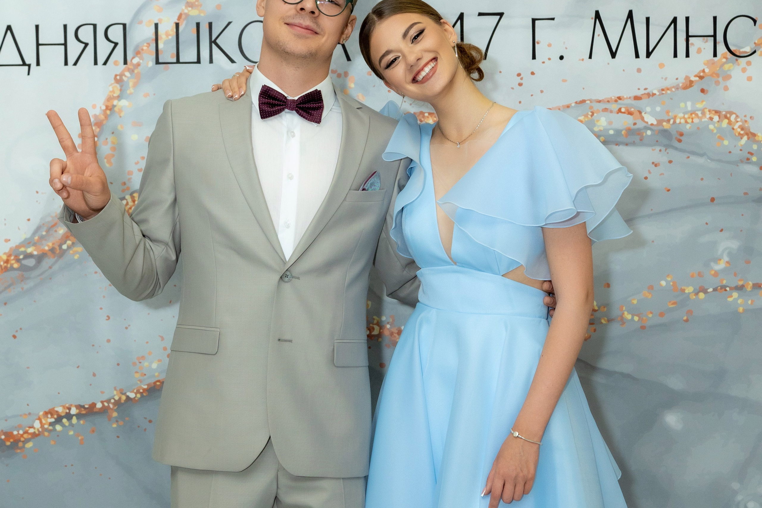 Вручение дипломов. 47 школа. Профессиональный интерьерный и репортажный фотограф Минск и РБ. Максим Орлов