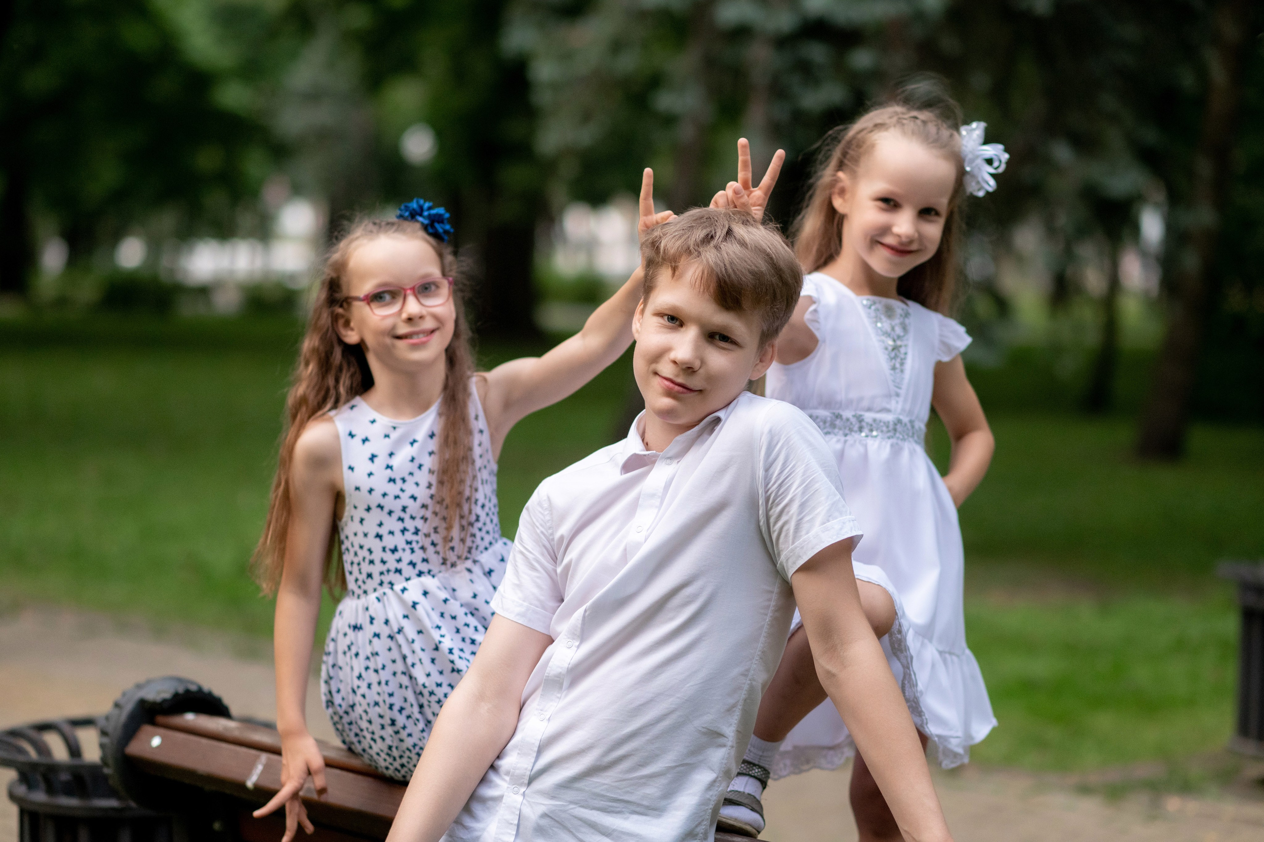 Кирилл + Таня = Леша, Аня и Настя. Профессиональный интерьерный и репортажный фотограф Минск и РБ. Максим Орлов