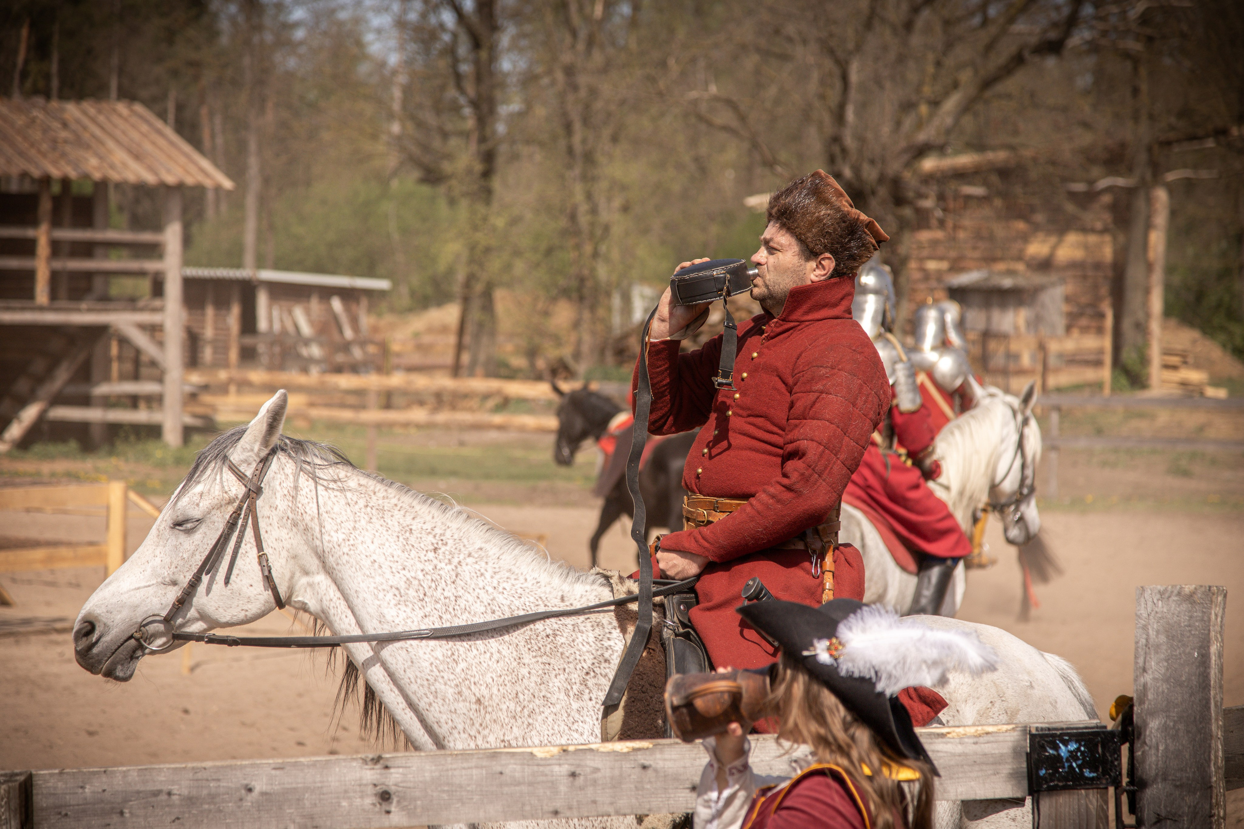 Золотая шпора. Огнем и мечем. День второй. Вылазка в лес. Штурм фортеции. Княжеский пир. Профессиональный интерьерный и репортажный фотограф Минск и РБ. Максим Орлов