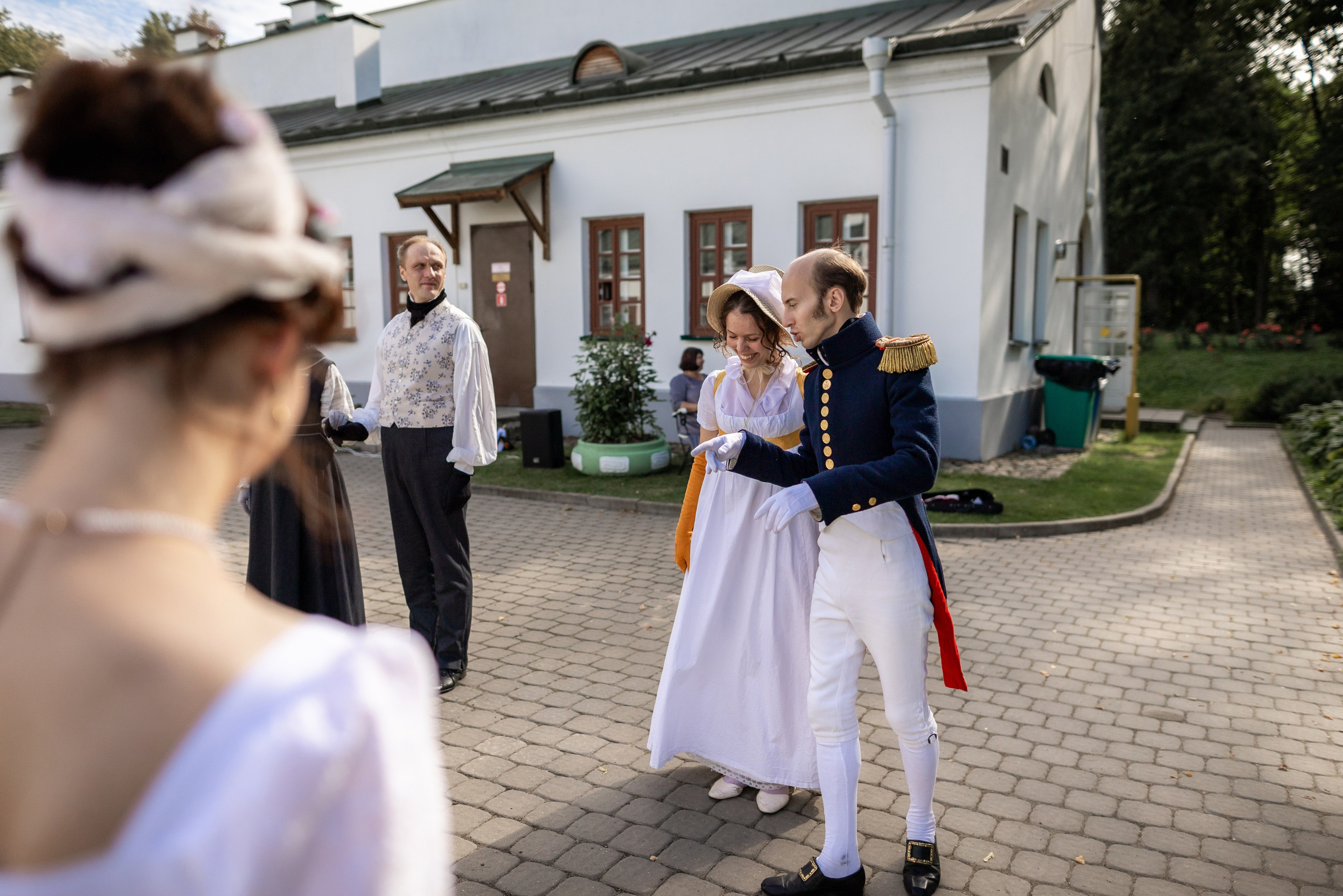 Пикник начала 19 века. Профессиональный интерьерный и репортажный фотограф Минск и РБ. Максим Орлов