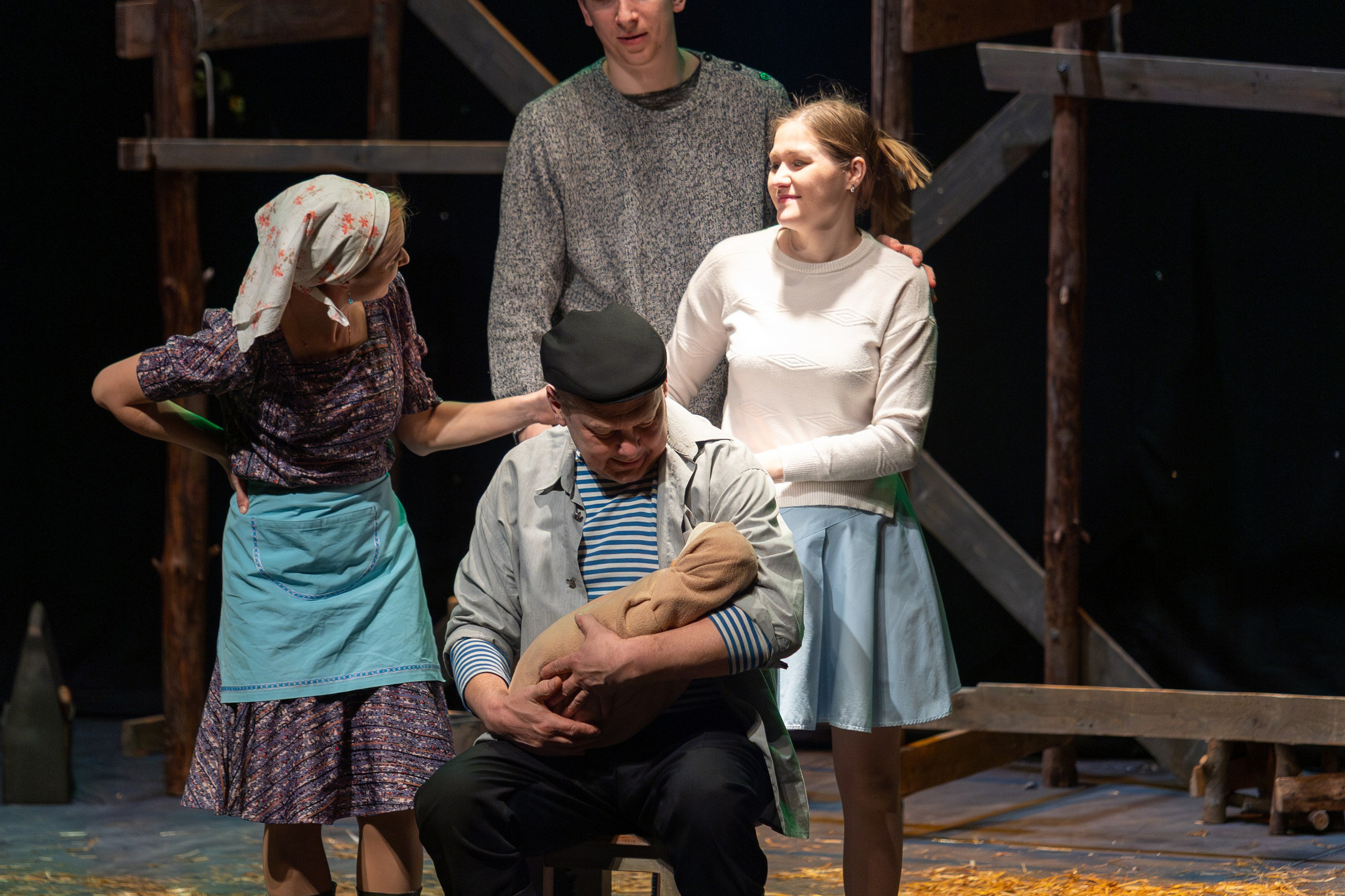 Театр белорусской армии «Очень простая история». Профессиональный интерьерный и репортажный фотограф Минск и РБ. Максим Орлов