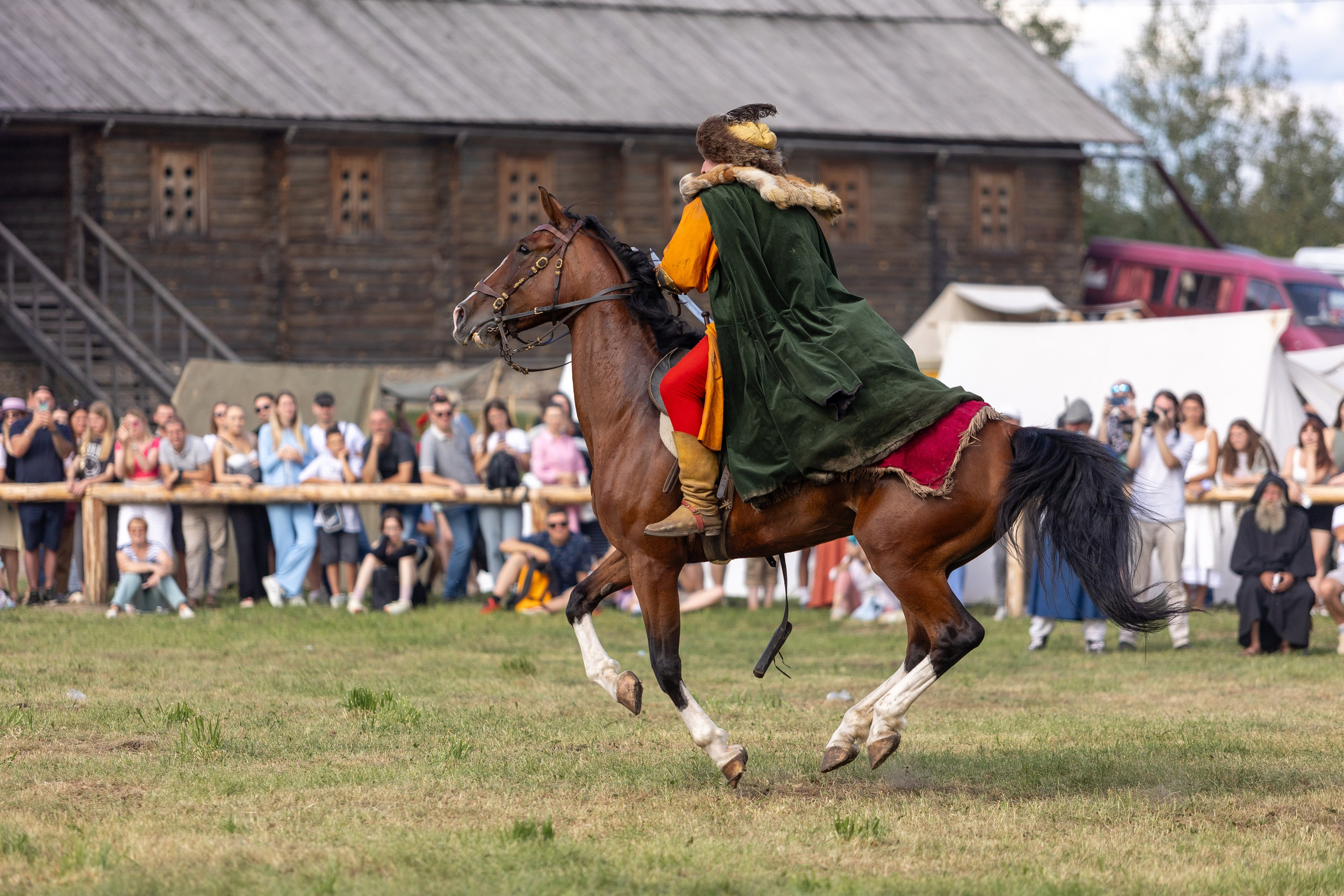 Рыцарский фест. Мстиславль. Профессиональный интерьерный и репортажный фотограф Минск и РБ. Максим Орлов