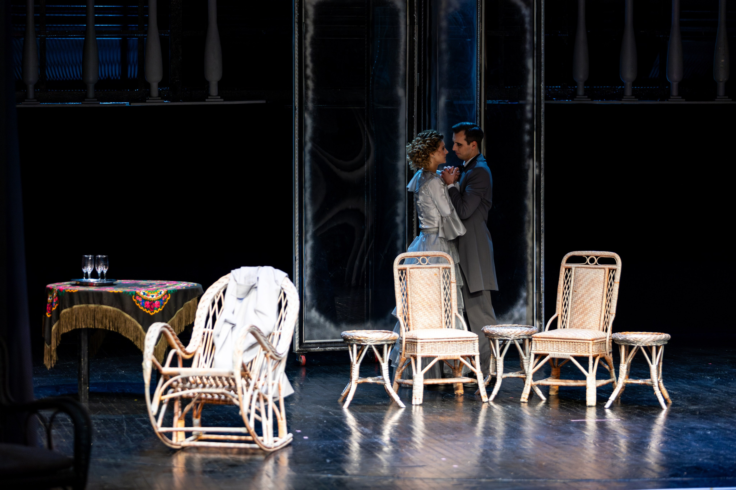 Новый театр «Я вещь». Профессиональный интерьерный и репортажный фотограф Минск и РБ. Максим Орлов