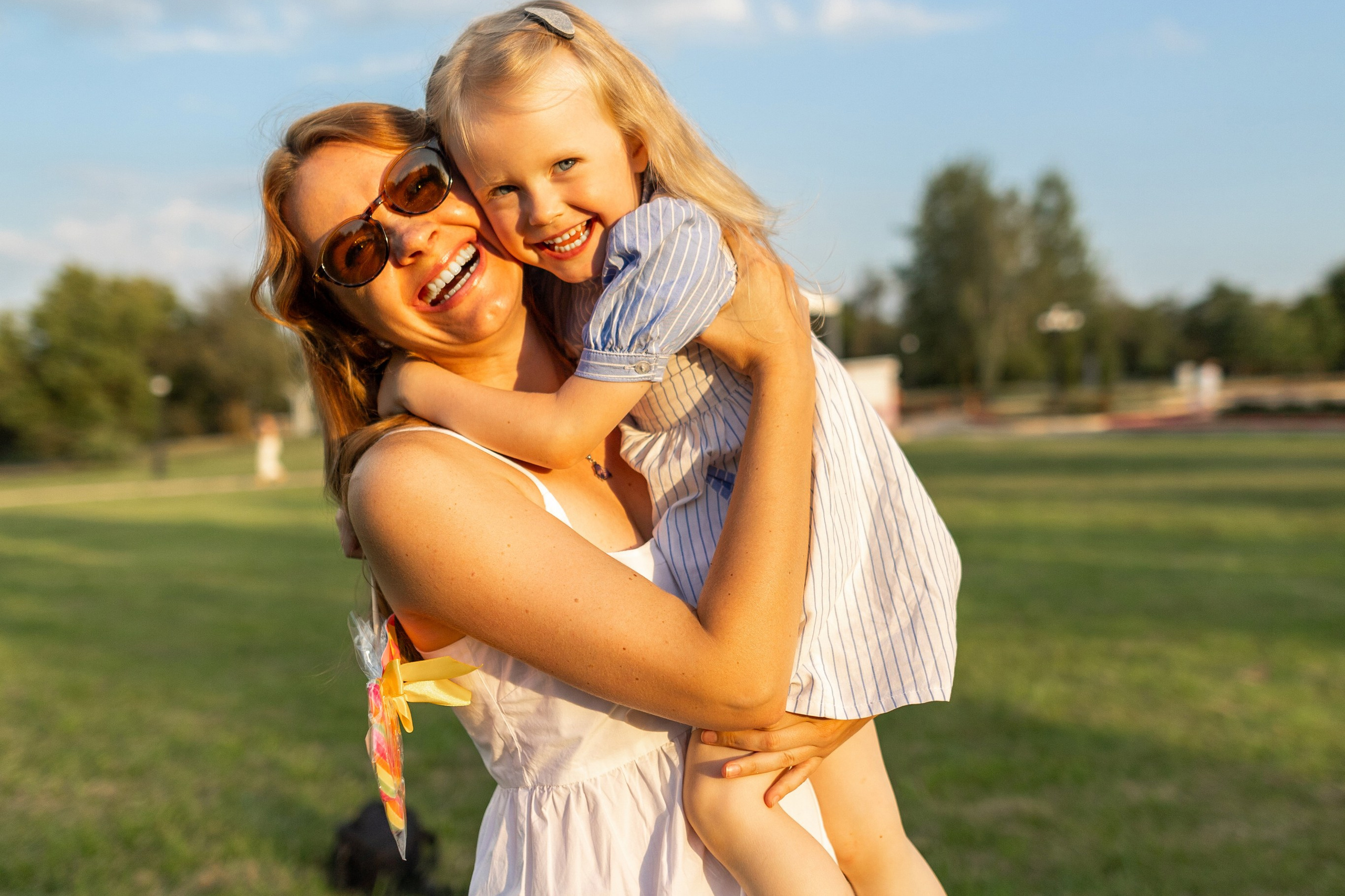 Стеша с мамой. Профессиональный интерьерный и репортажный фотограф Минск и РБ. Максим Орлов