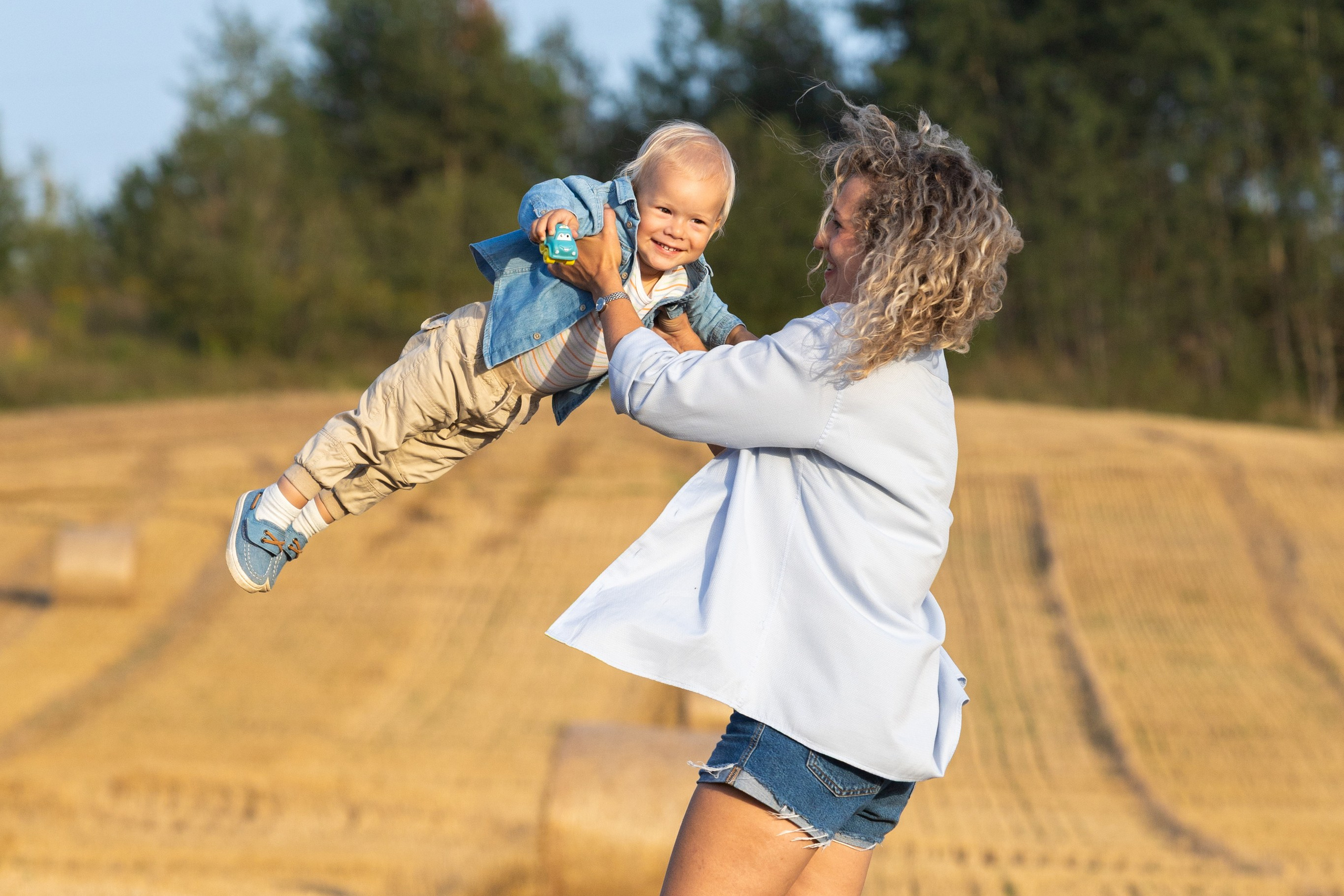 Семейная фотосъемка Кристины с сыном Костей. Профессиональный интерьерный и репортажный фотограф Минск и РБ. Максим Орлов