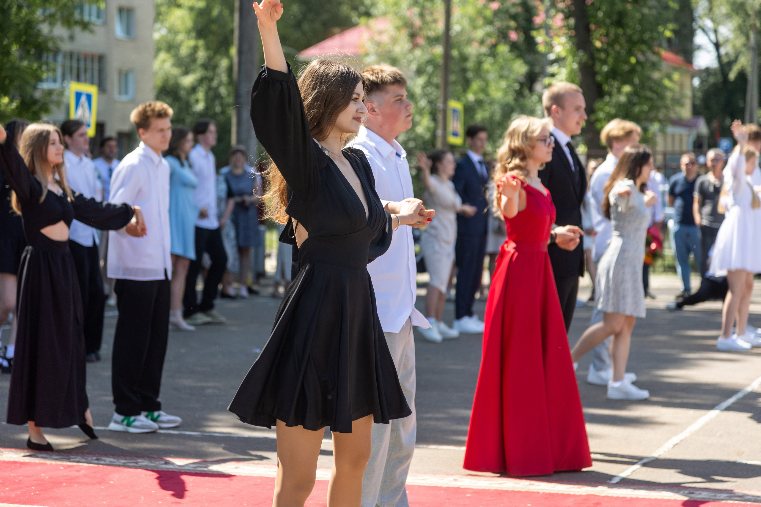 Школа 47. Последний звонок. Профессиональный интерьерный и репортажный фотограф Минск и РБ. Максим Орлов