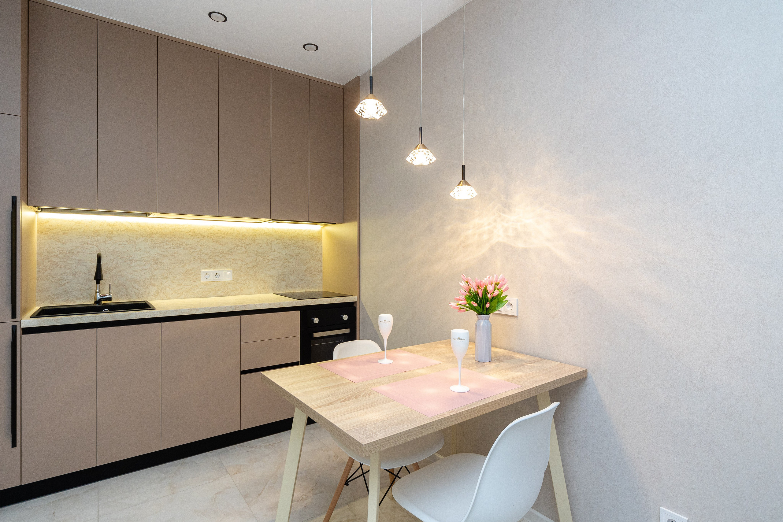 Пр. Мира 14. Профессиональный интерьерный и репортажный фотограф Минск и РБ. Максим Орлов