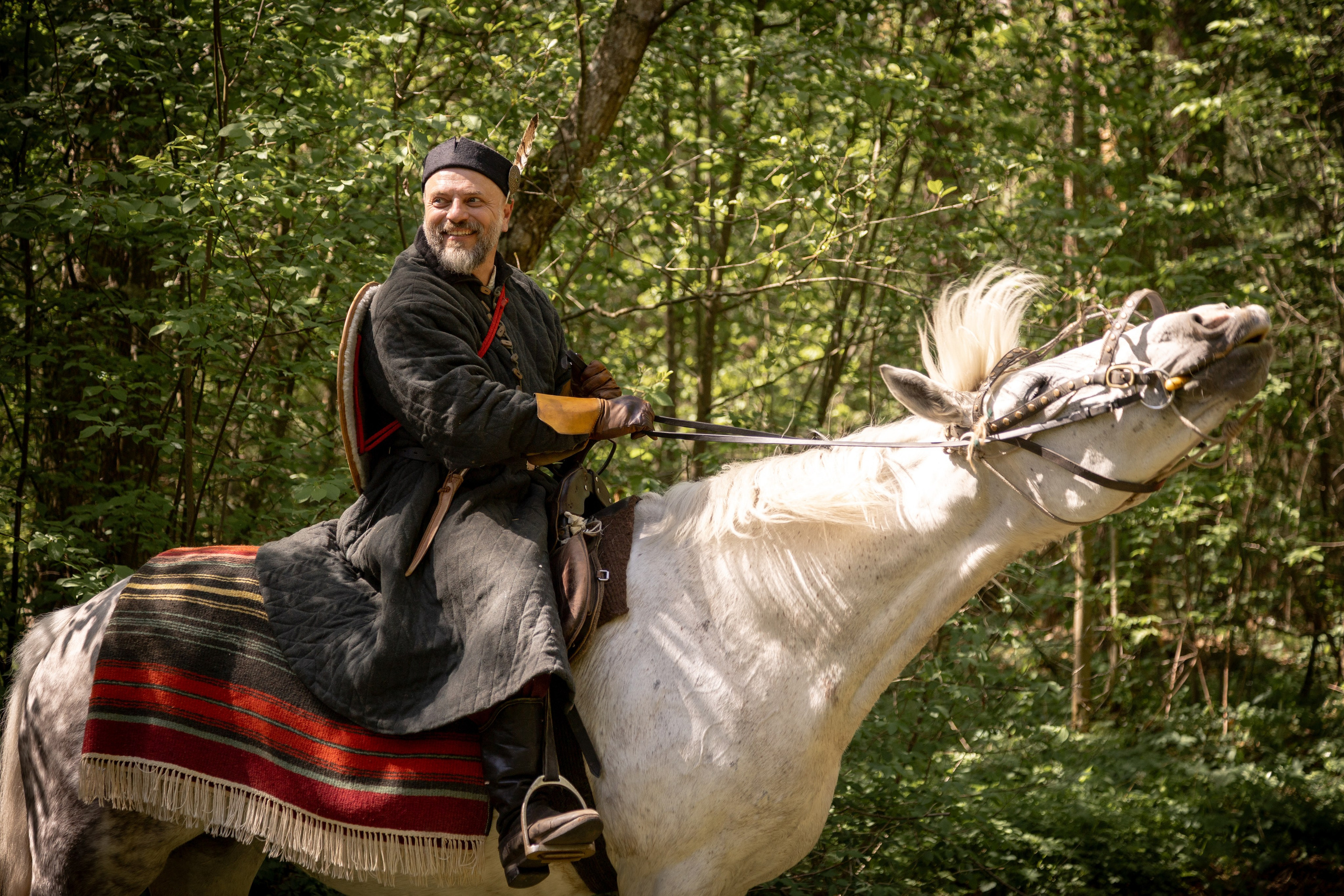 Золотая шпора. Огнем и мечем. День второй. Вылазка в лес. Штурм фортеции. Княжеский пир. Профессиональный интерьерный и репортажный фотограф Минск и РБ. Максим Орлов