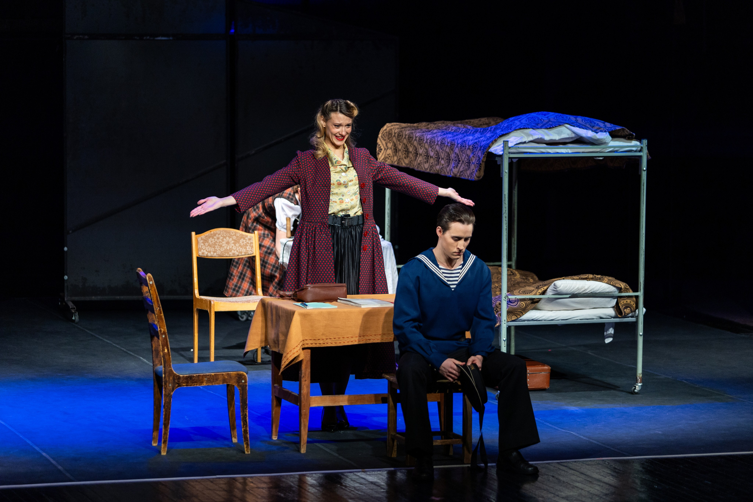 Новый театр «Фабричная девчонка». Профессиональный интерьерный и репортажный фотограф Минск и РБ. Максим Орлов