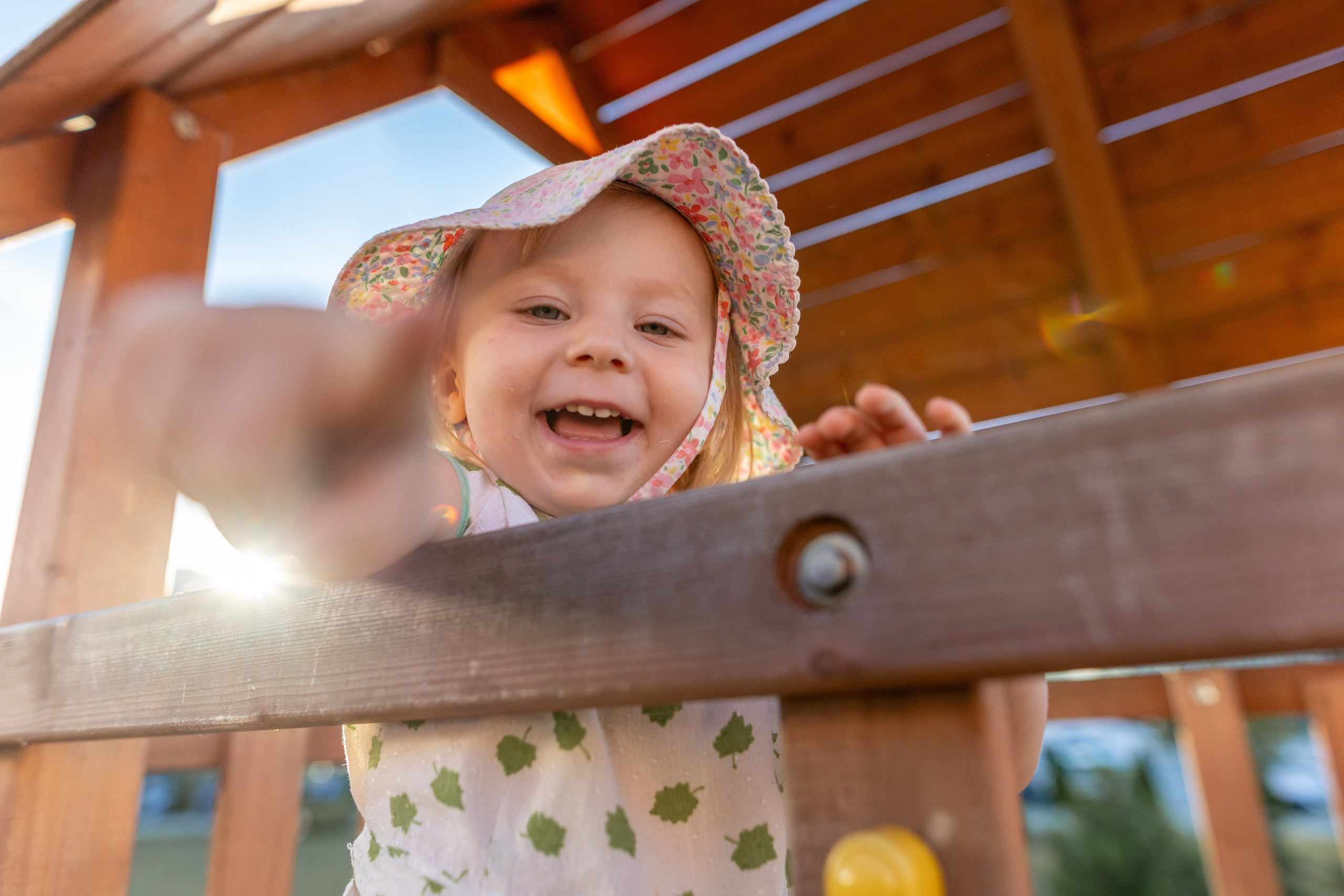 Детская живая фотосессия. Профессиональный интерьерный и репортажный фотограф Минск и РБ. Максим Орлов