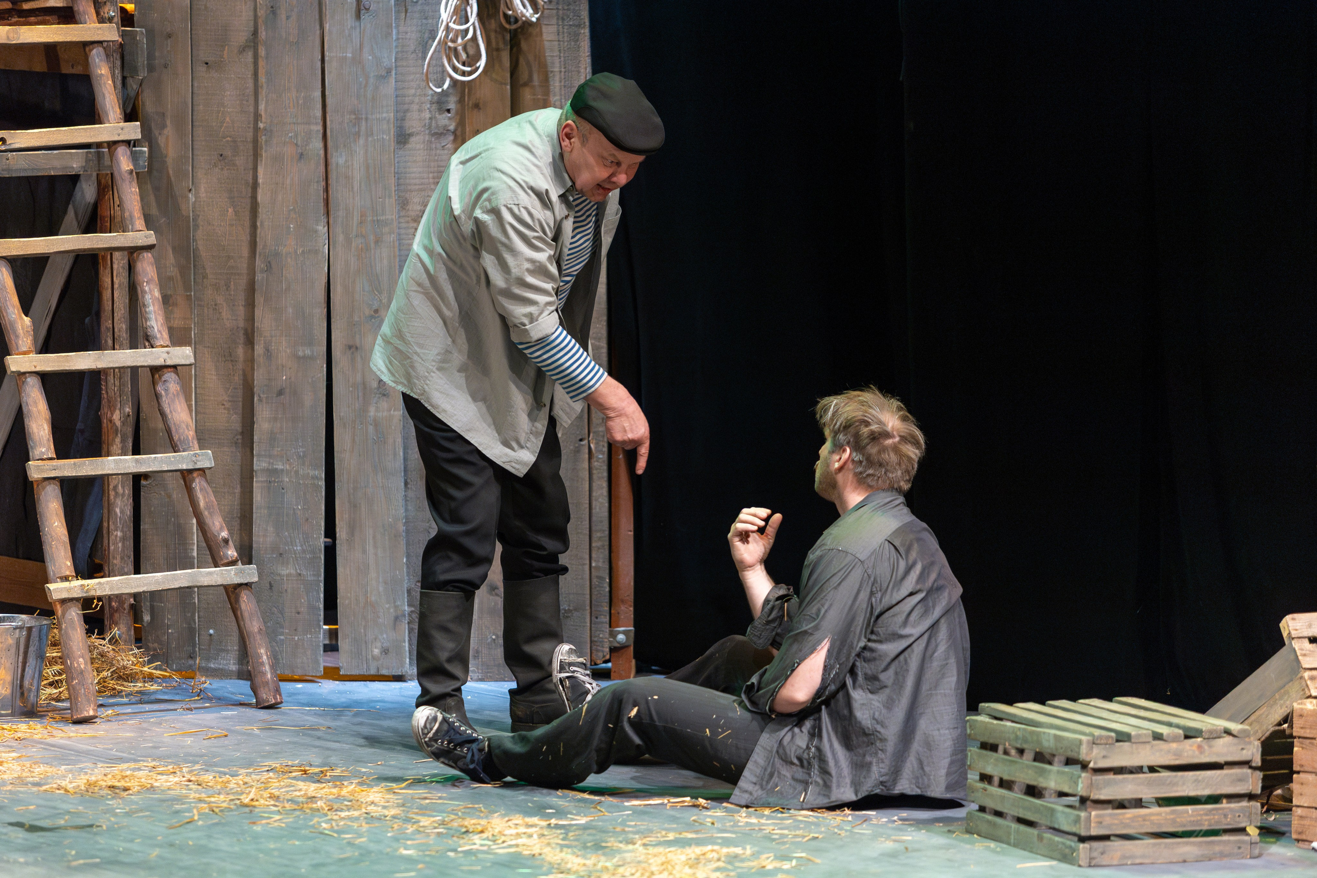 Театр белорусской армии «Очень простая история». Профессиональный интерьерный и репортажный фотограф Минск и РБ. Максим Орлов