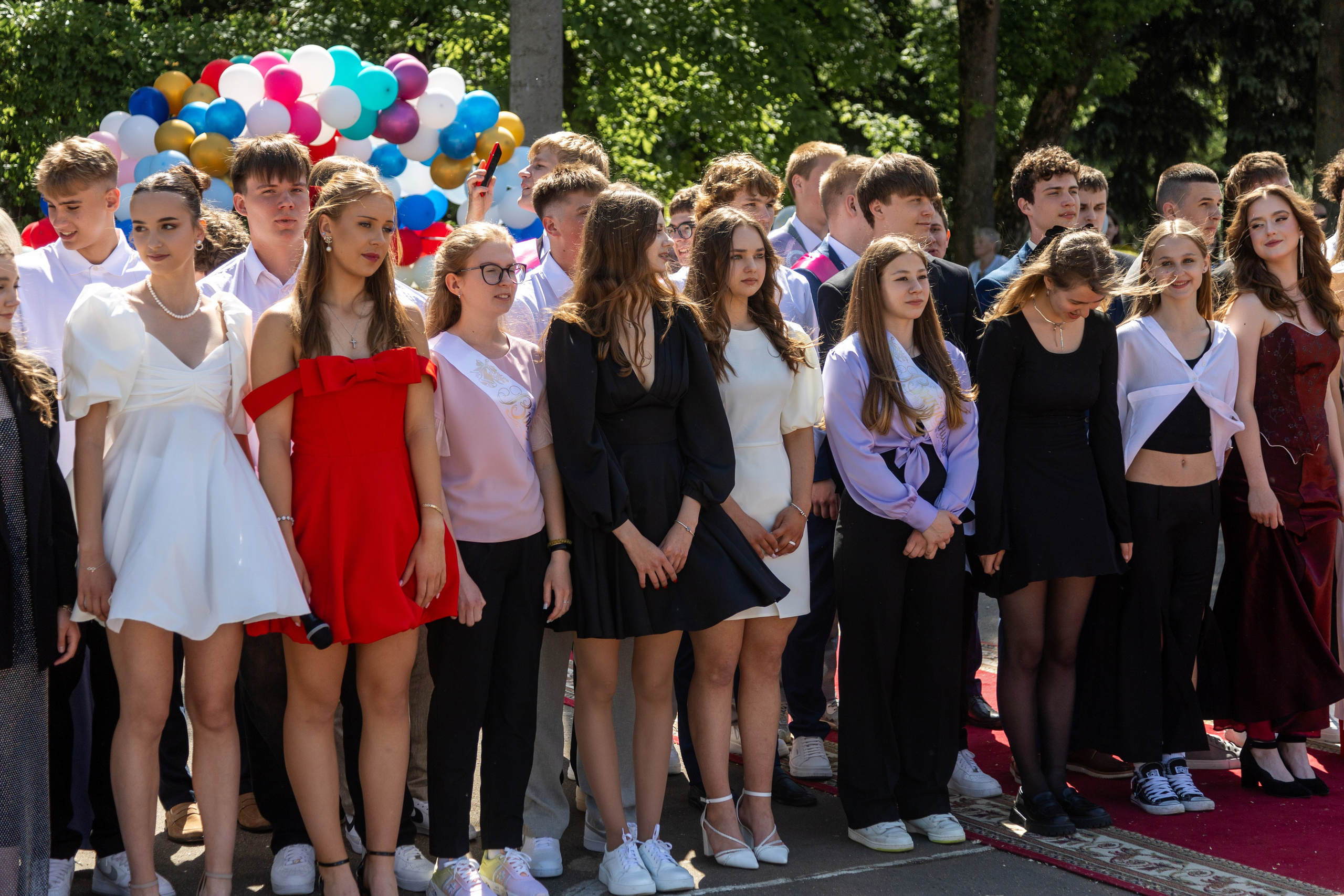 Школа 47. Последний звонок. Профессиональный интерьерный и репортажный фотограф Минск и РБ. Максим Орлов