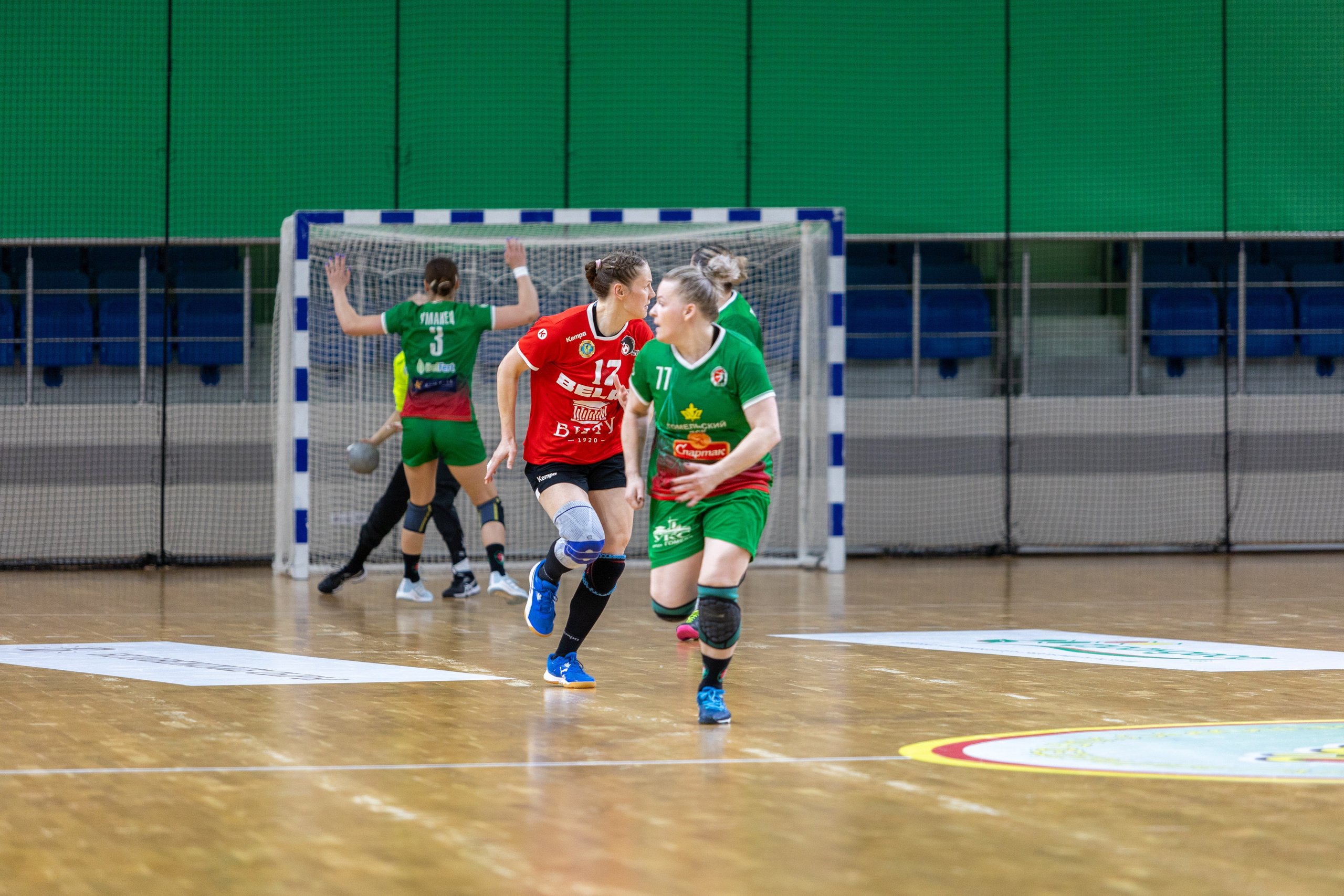 Гандбол. Финал. БНТУ — Гомель. 25.05.2024. Профессиональный интерьерный и репортажный фотограф Минск и РБ. Максим Орлов