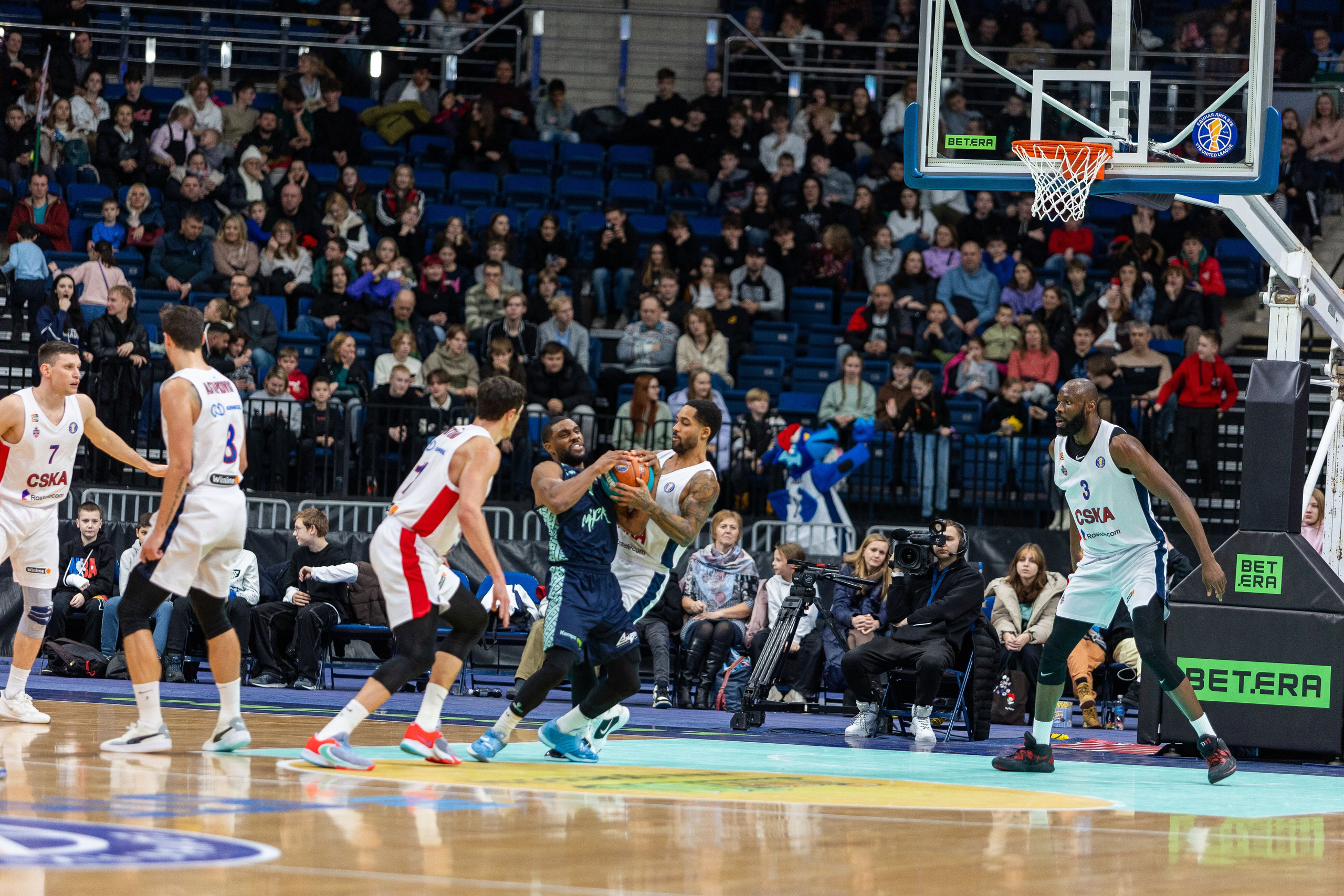 Баскетбол. Минск — ЦСКА. Лучшие кадры. 25.12.2023. Профессиональный интерьерный и репортажный фотограф Минск и РБ. Максим Орлов