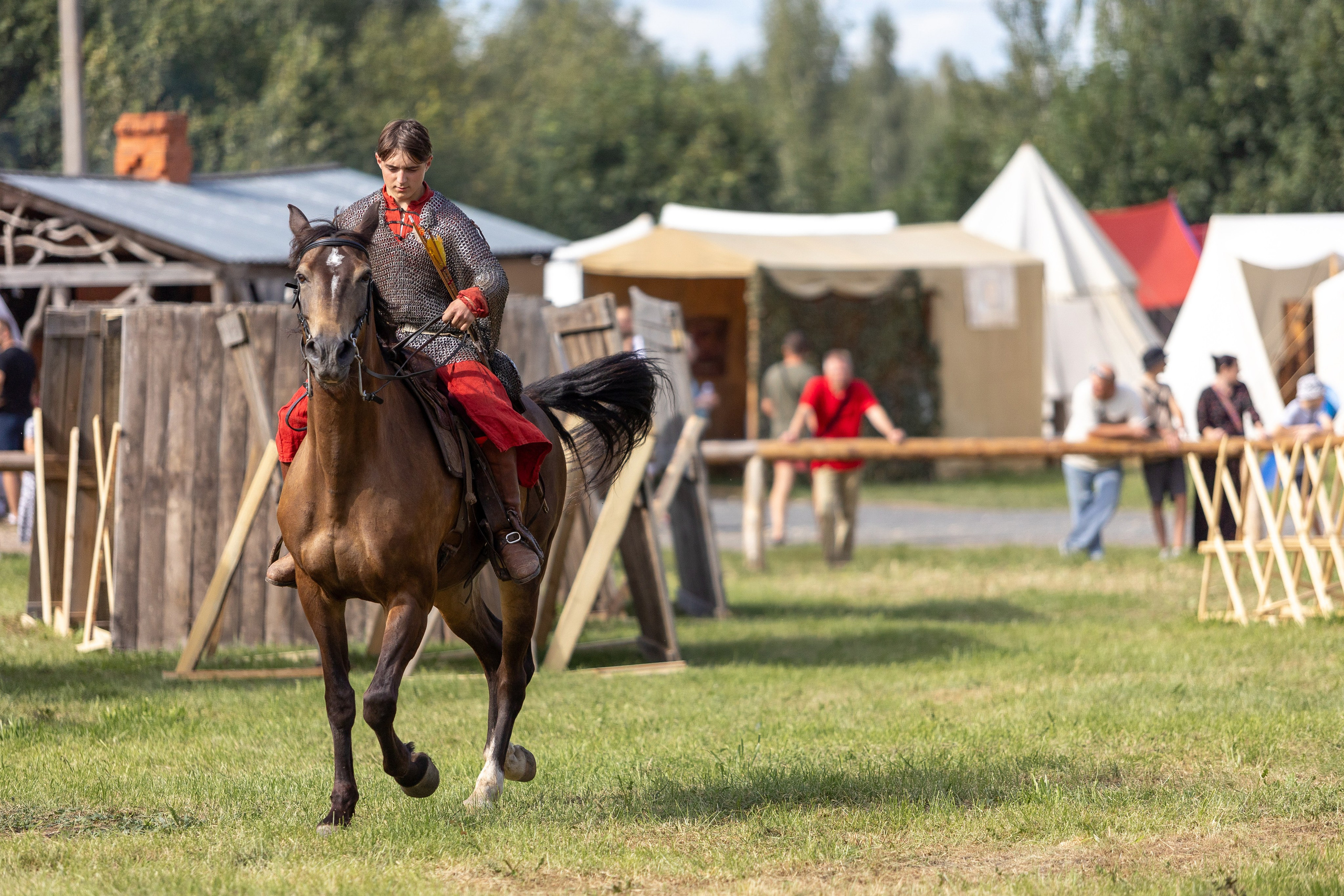 Рыцарский фест. Мстиславль. Профессиональный интерьерный и репортажный фотограф Минск и РБ. Максим Орлов
