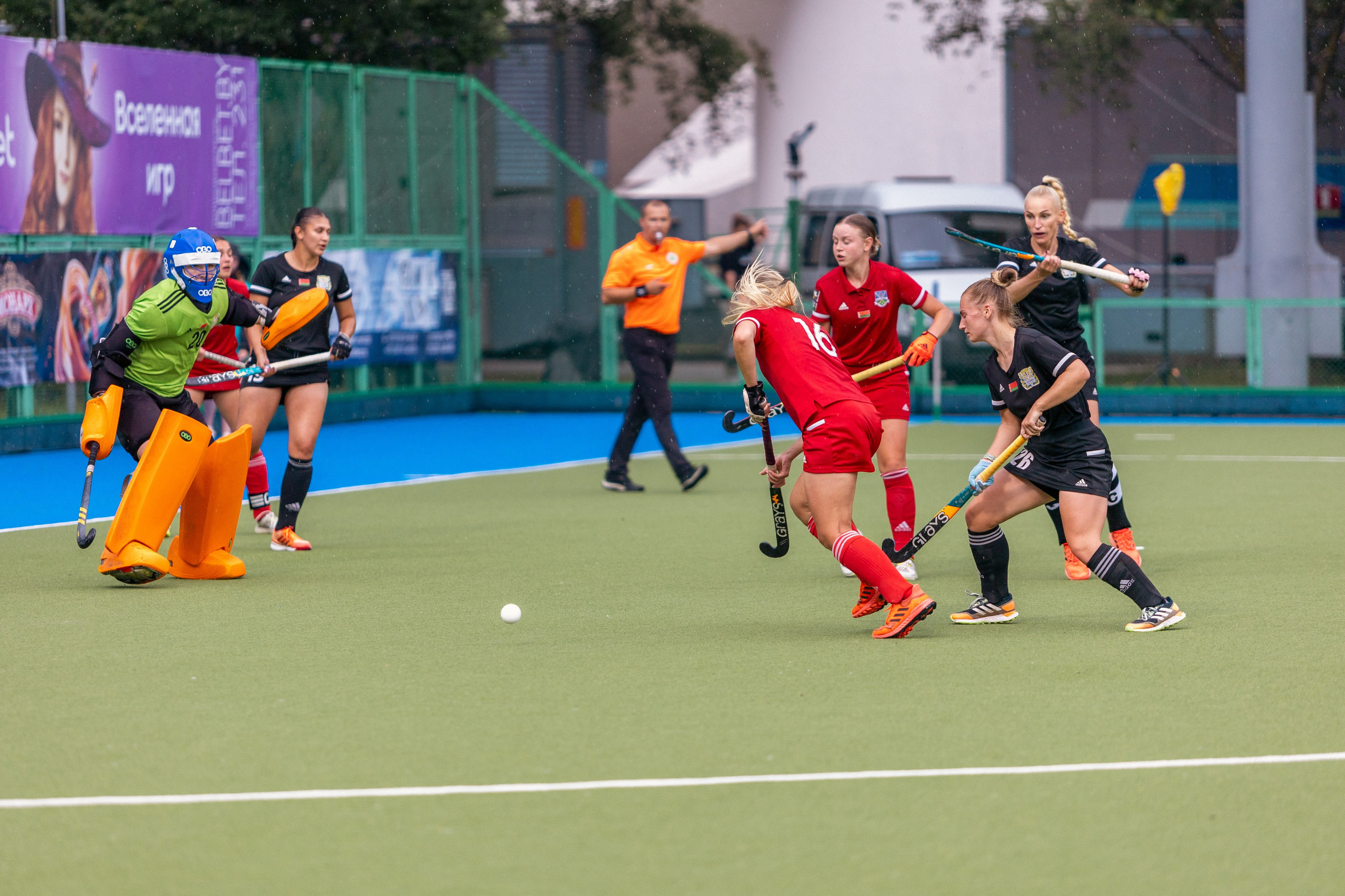 Хоккей на траве. Девушки. ХК Минск — ХК Виктория (Смолевичи) 10.06.2024. Профессиональный интерьерный и репортажный фотограф Минск и РБ. Максим Орлов