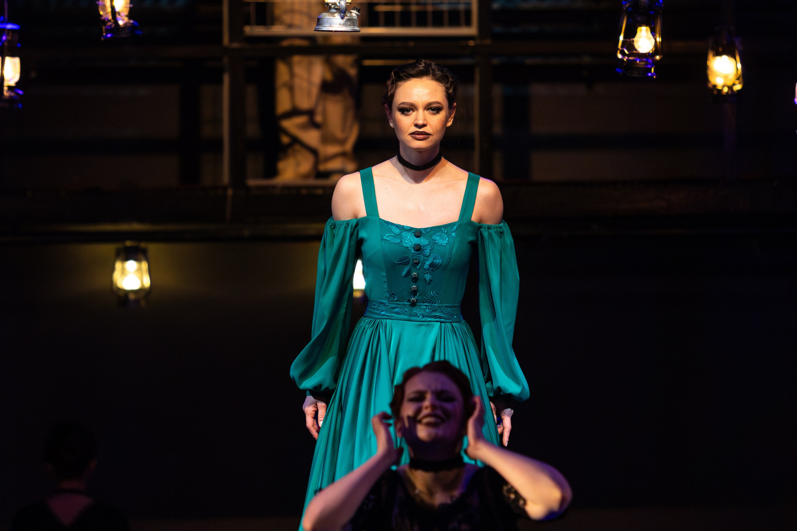 Новый театр «Дом Бернарды Альбы». Профессиональный интерьерный и репортажный фотограф Минск и РБ. Максим Орлов