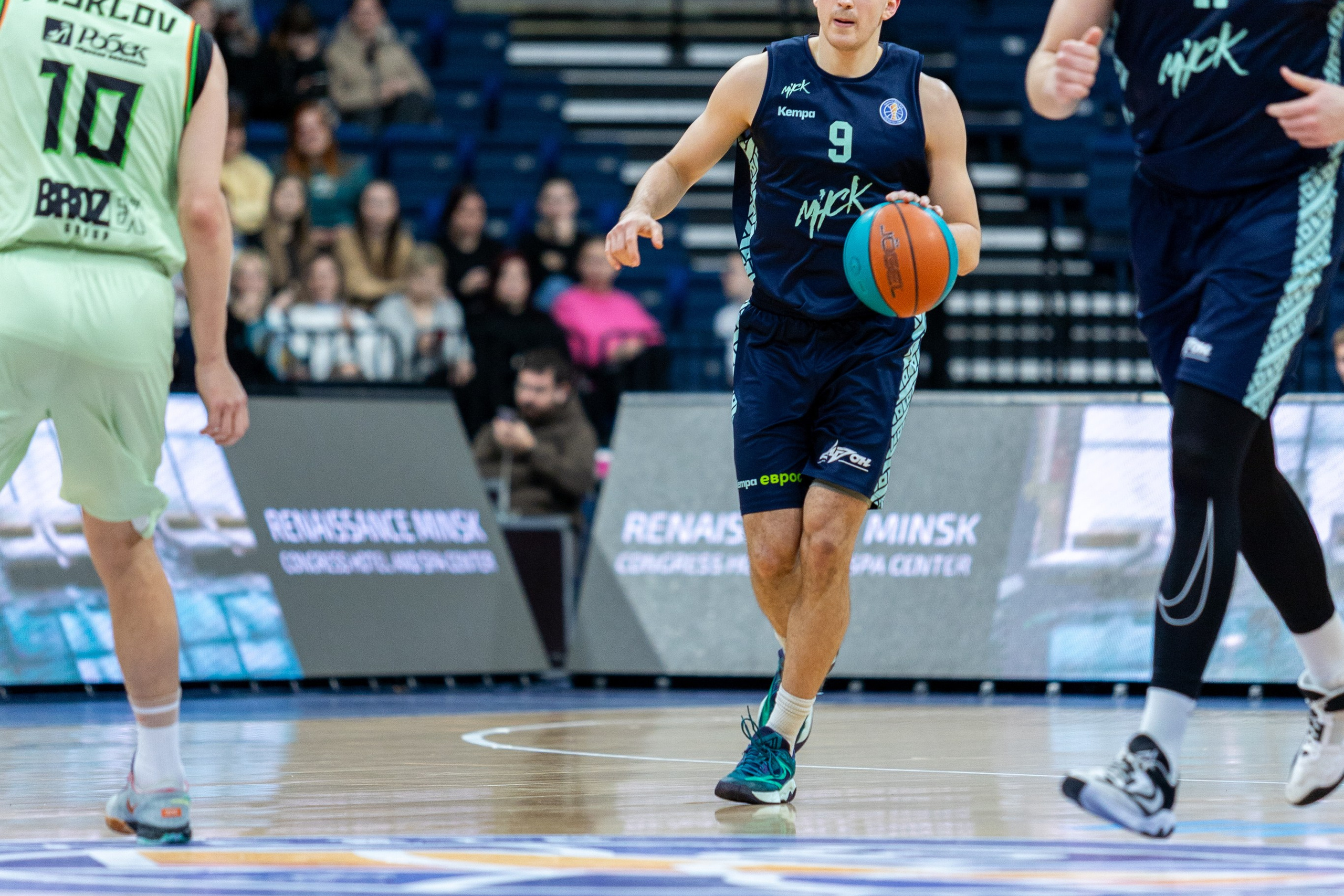 Баскетбол. Лучшие кадры. Минск — Уралмаш 13.02.2024. Профессиональный интерьерный и репортажный фотограф Минск и РБ. Максим Орлов