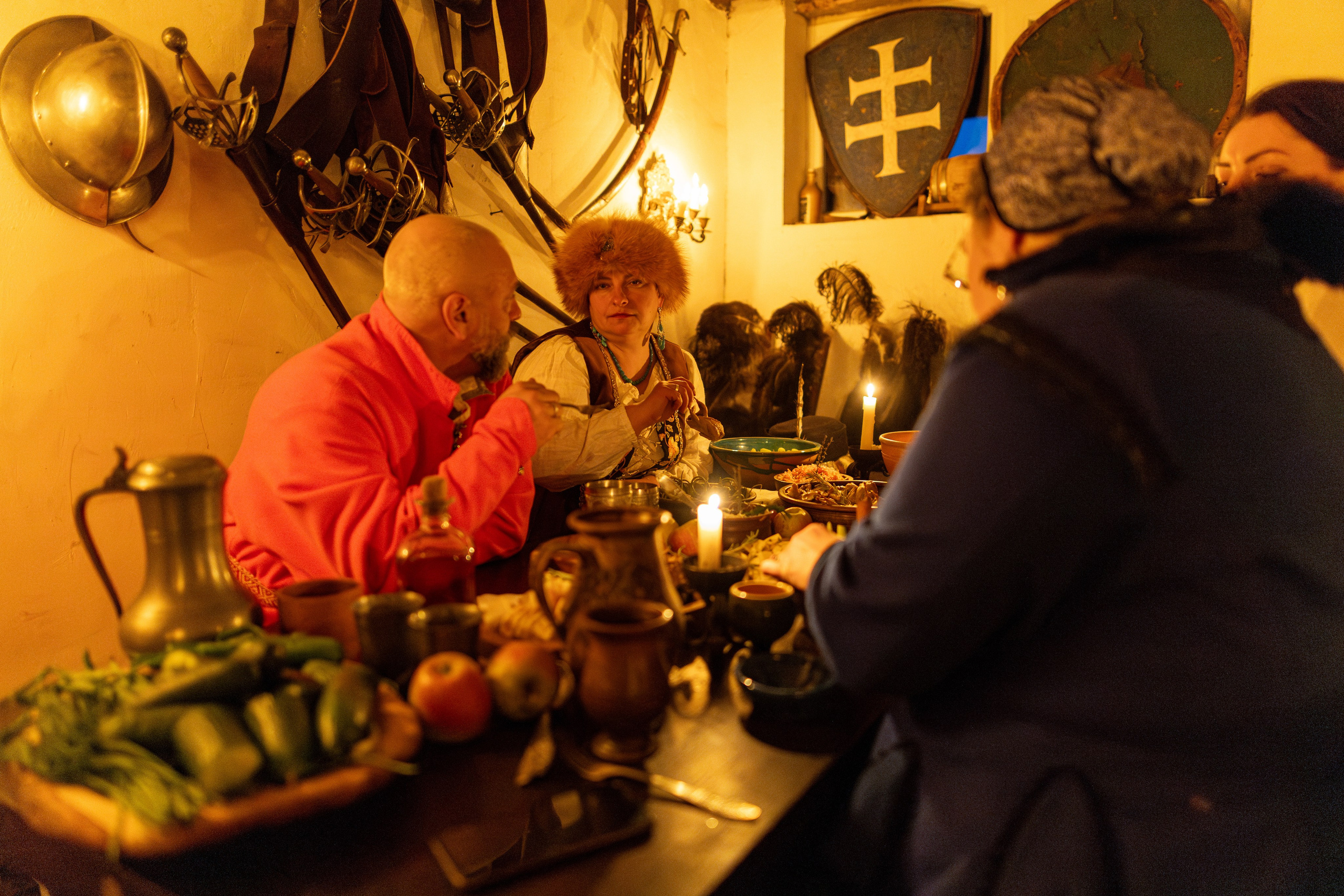 Золотая шпора. Огнем и мечем. День второй. Вылазка в лес. Штурм фортеции. Княжеский пир. Профессиональный интерьерный и репортажный фотограф Минск и РБ. Максим Орлов