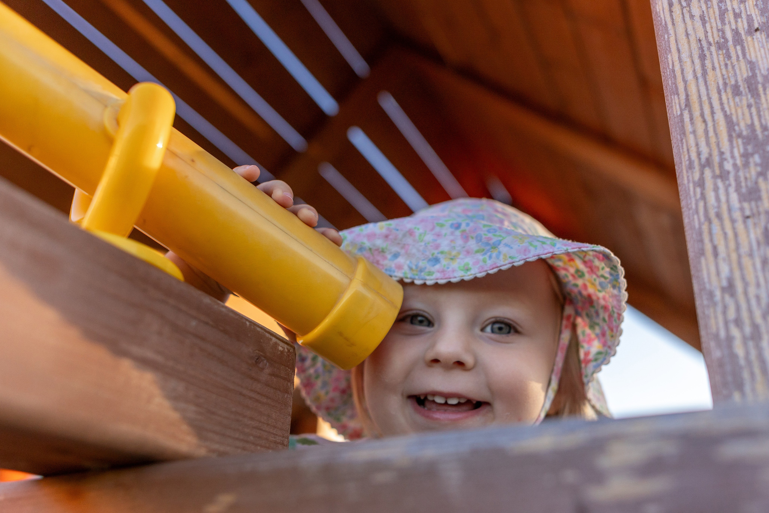 Детская живая фотосессия. Профессиональный интерьерный и репортажный фотограф Минск и РБ. Максим Орлов