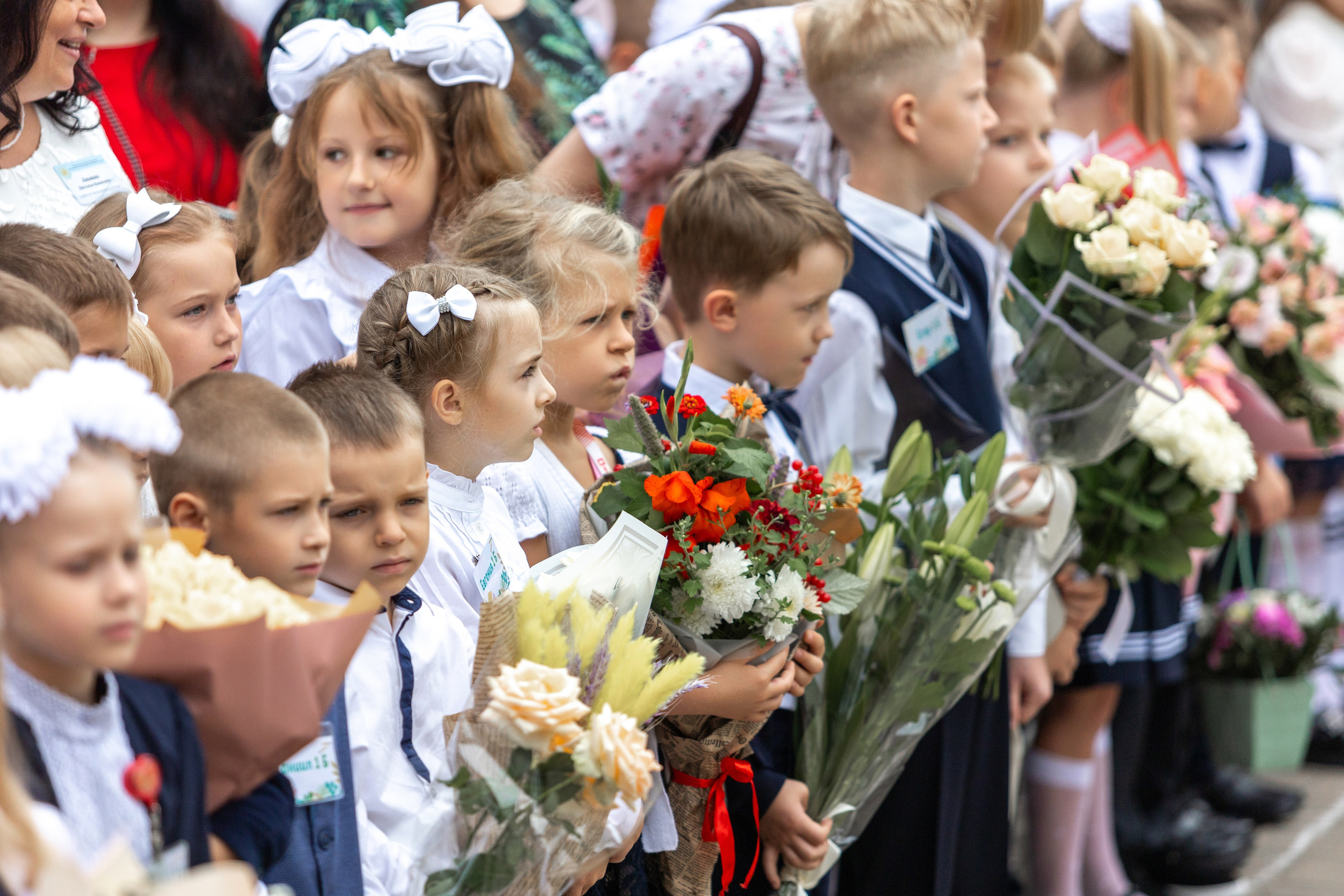 Линейка 1-го сентября. Профессиональный интерьерный и репортажный фотограф Минск и РБ. Максим Орлов