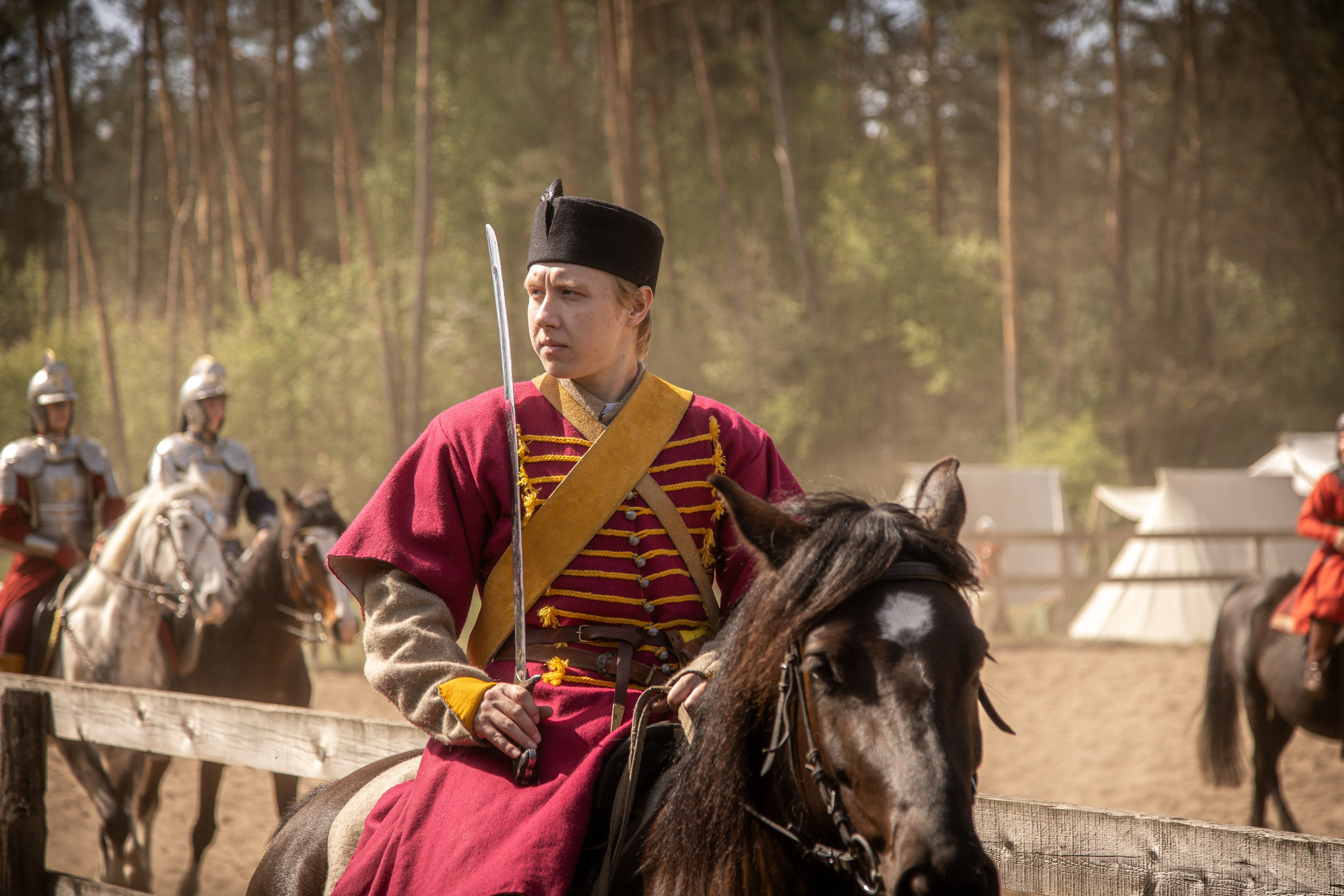 Золотая шпора. Огнем и мечем. День второй. Вылазка в лес. Штурм фортеции. Княжеский пир. Профессиональный интерьерный и репортажный фотограф Минск и РБ. Максим Орлов