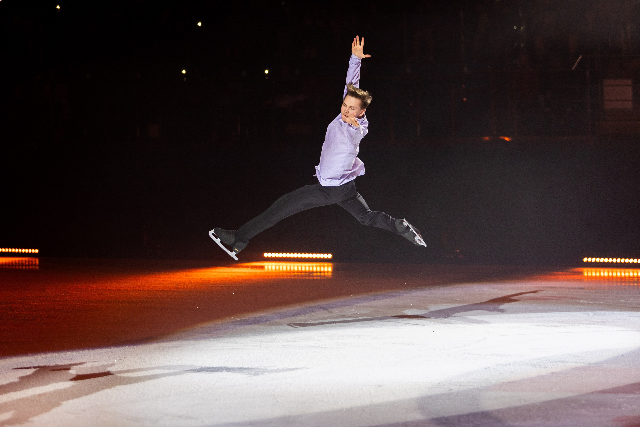 Ледовое шоу Ильи Авербуха 30.03.2024. Профессиональный интерьерный и репортажный фотограф Минск и РБ. Максим Орлов