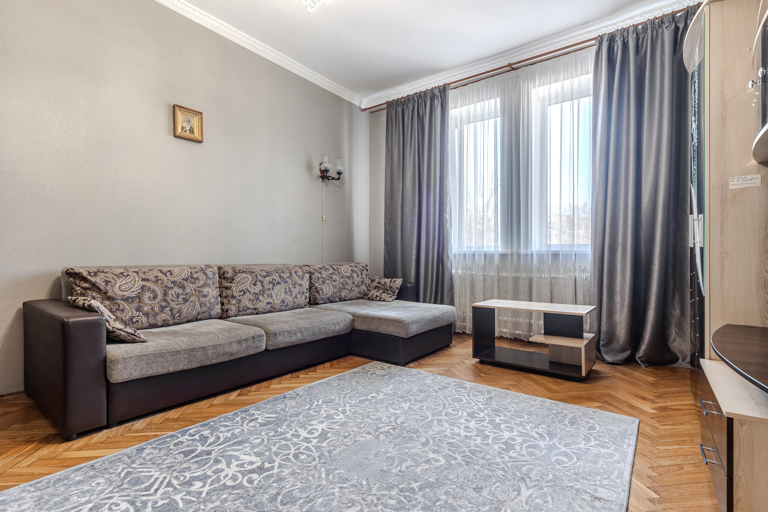 Купалы 11. Эконом вариант. Профессиональный интерьерный и репортажный фотограф Минск и РБ. Максим Орлов