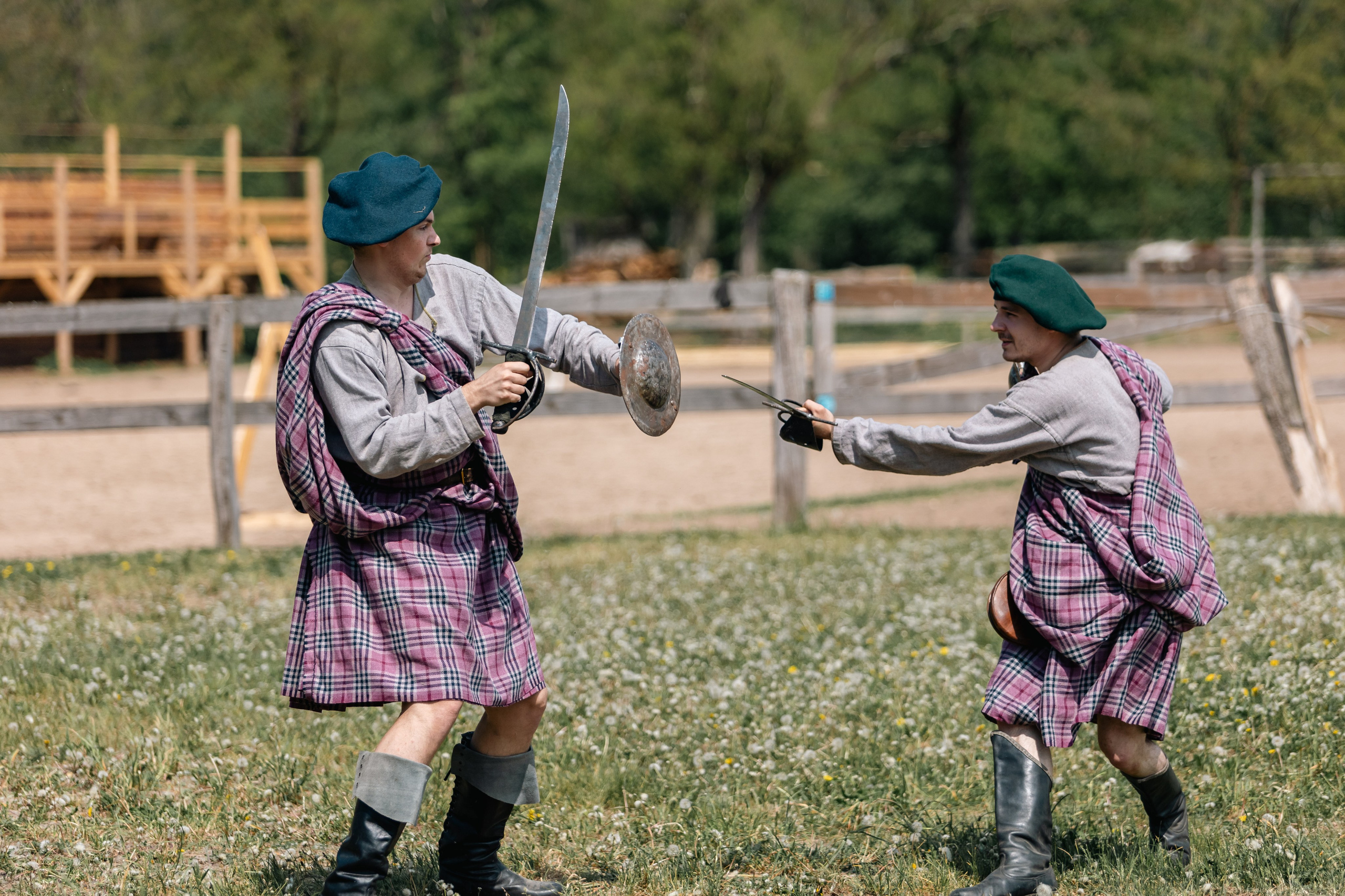 Золотая шпора. Маневры 17 века. Профессиональный интерьерный и репортажный фотограф Минск и РБ. Максим Орлов