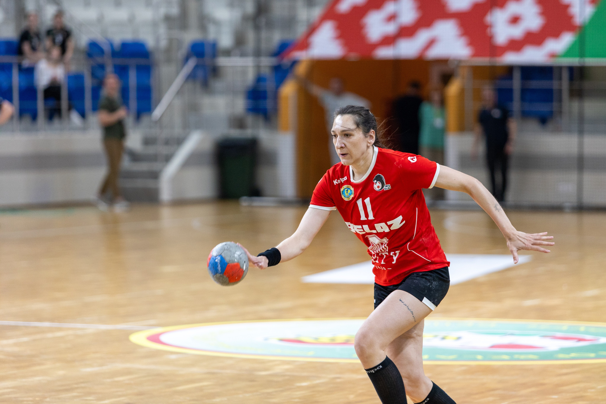 Гандбол. Финал. БНТУ — Гомель. 25.05.2024. Профессиональный интерьерный и репортажный фотограф Минск и РБ. Максим Орлов