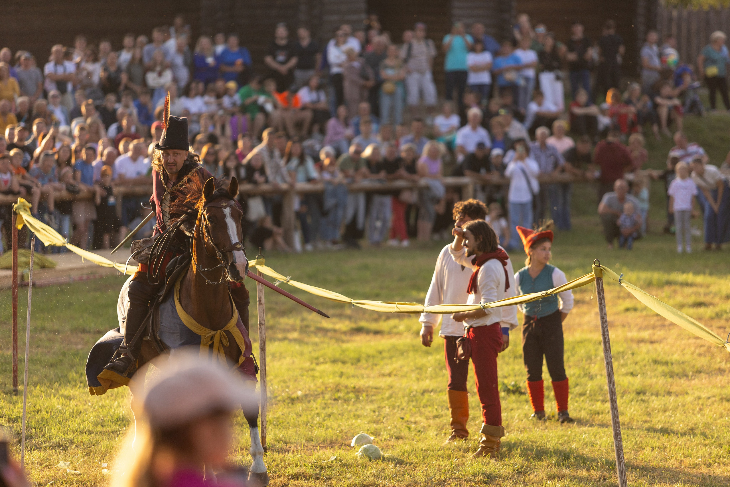 Рыцарский фест. Мстиславль. Профессиональный интерьерный и репортажный фотограф Минск и РБ. Максим Орлов