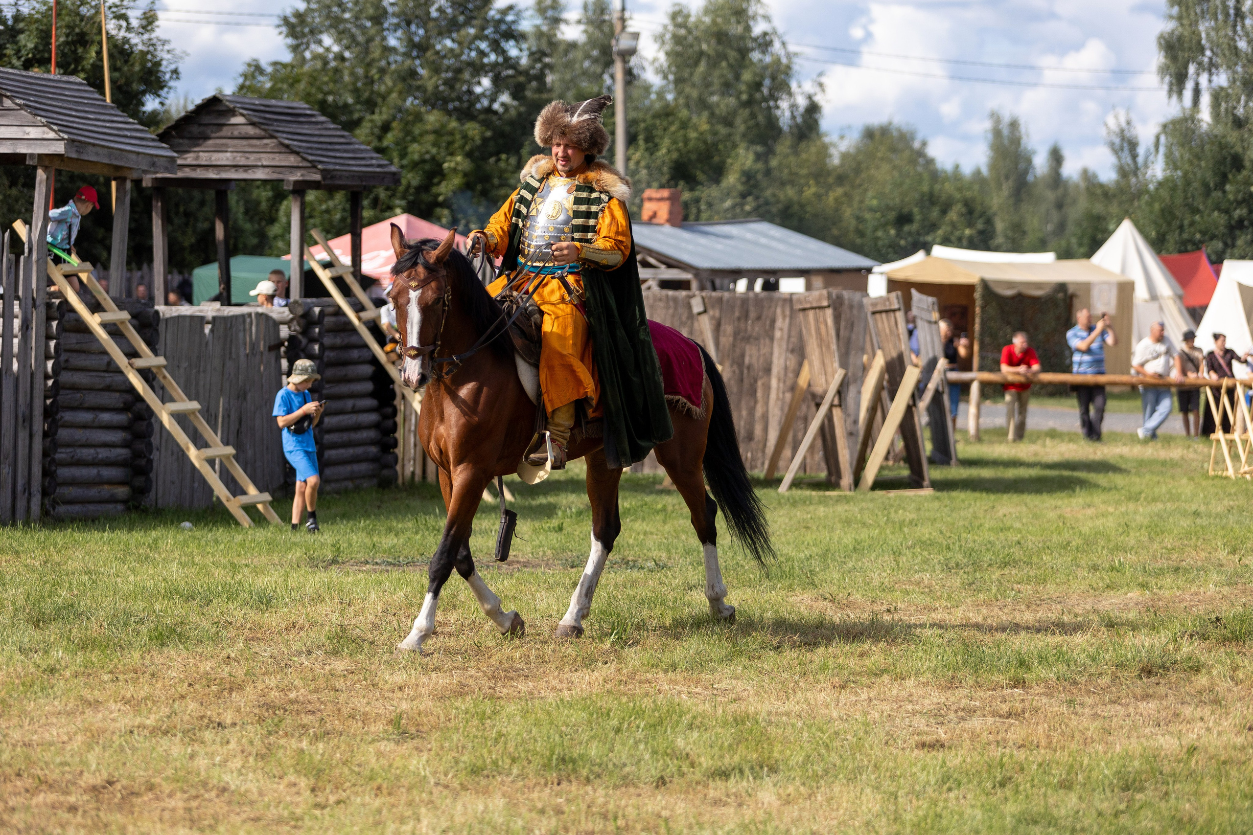 Рыцарский фест. Мстиславль. Профессиональный интерьерный и репортажный фотограф Минск и РБ. Максим Орлов