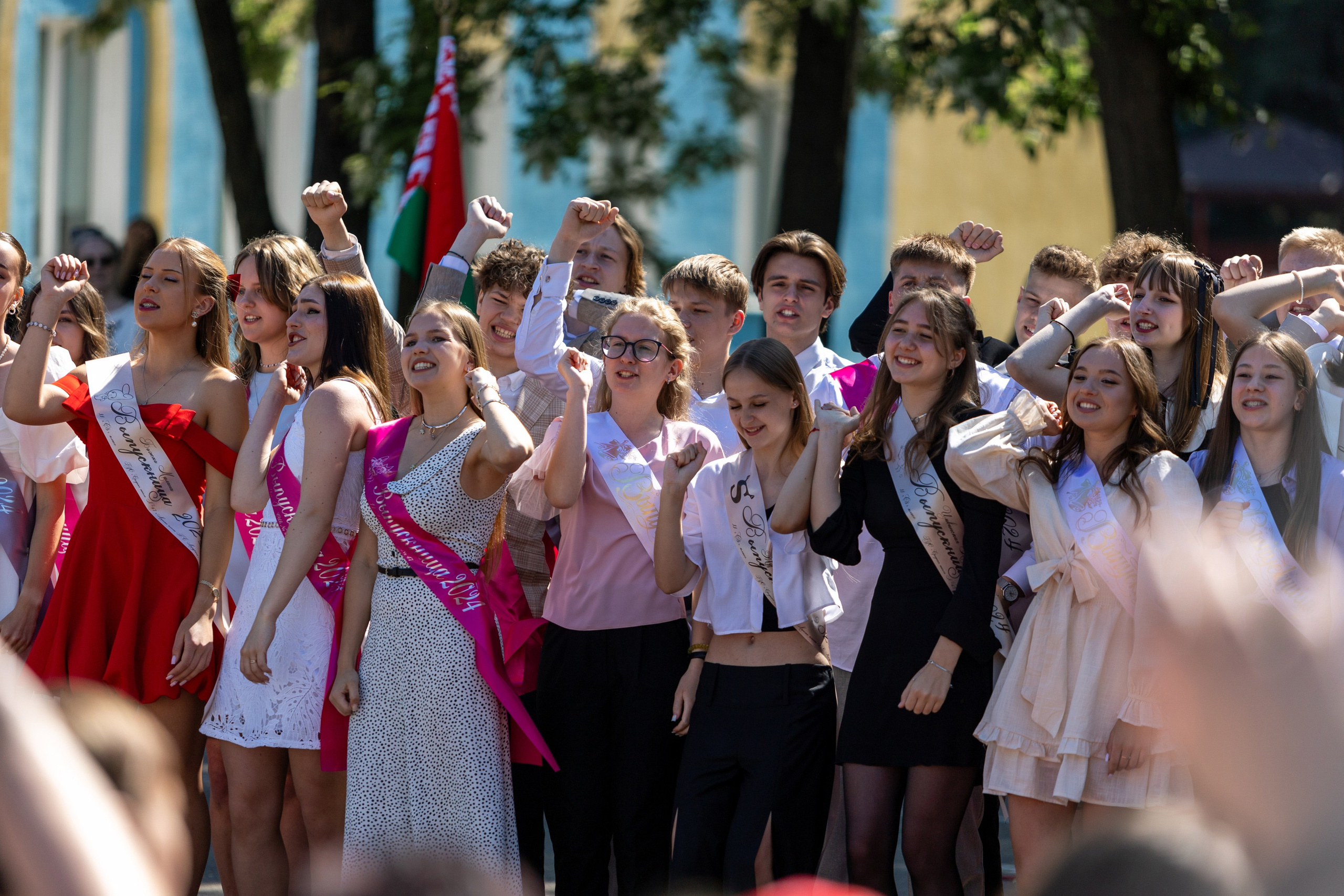 Школа 47. Последний звонок. Профессиональный интерьерный и репортажный фотограф Минск и РБ. Максим Орлов