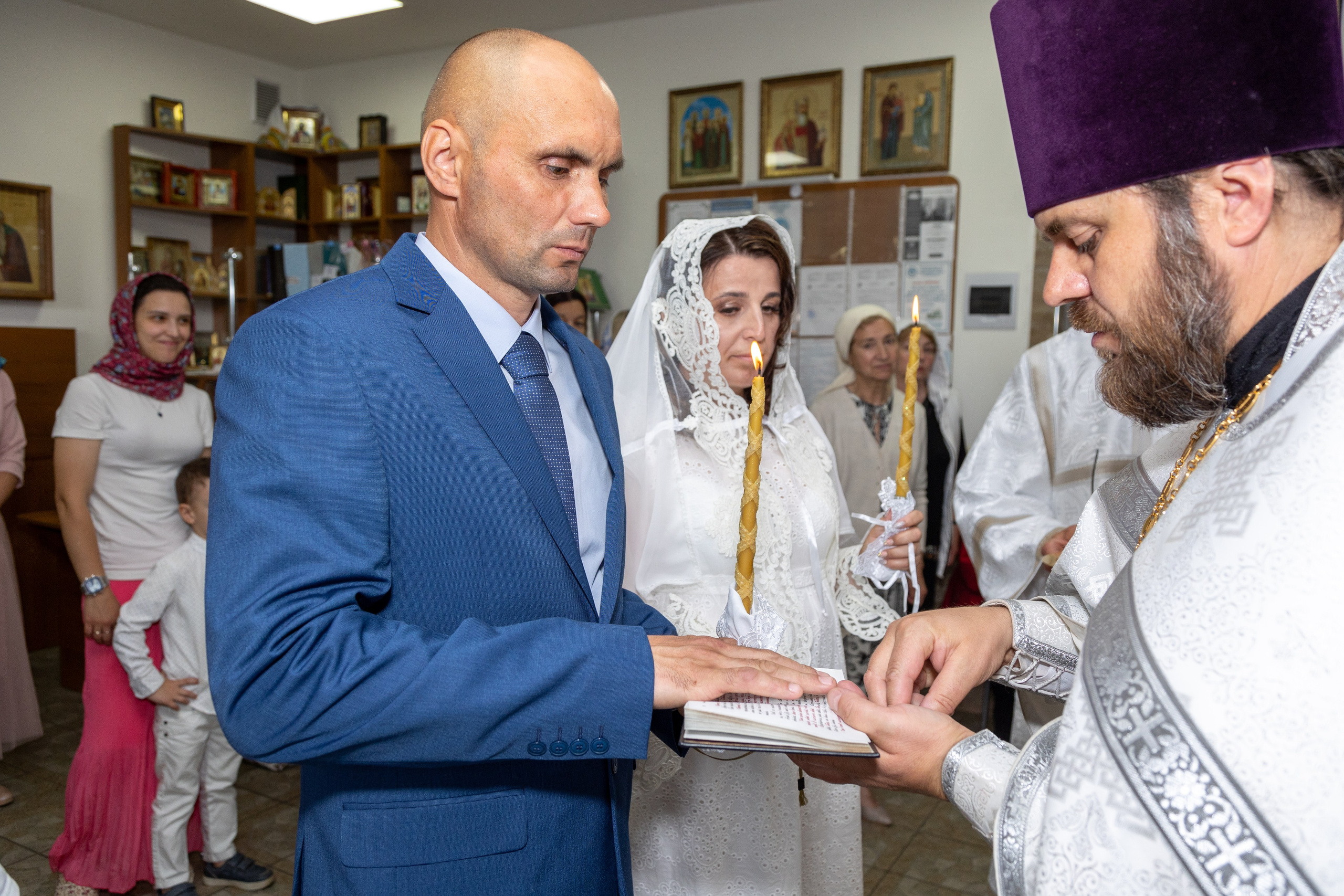 Венчание Михаила и Ольги. Профессиональный интерьерный и репортажный фотограф Минск и РБ. Максим Орлов