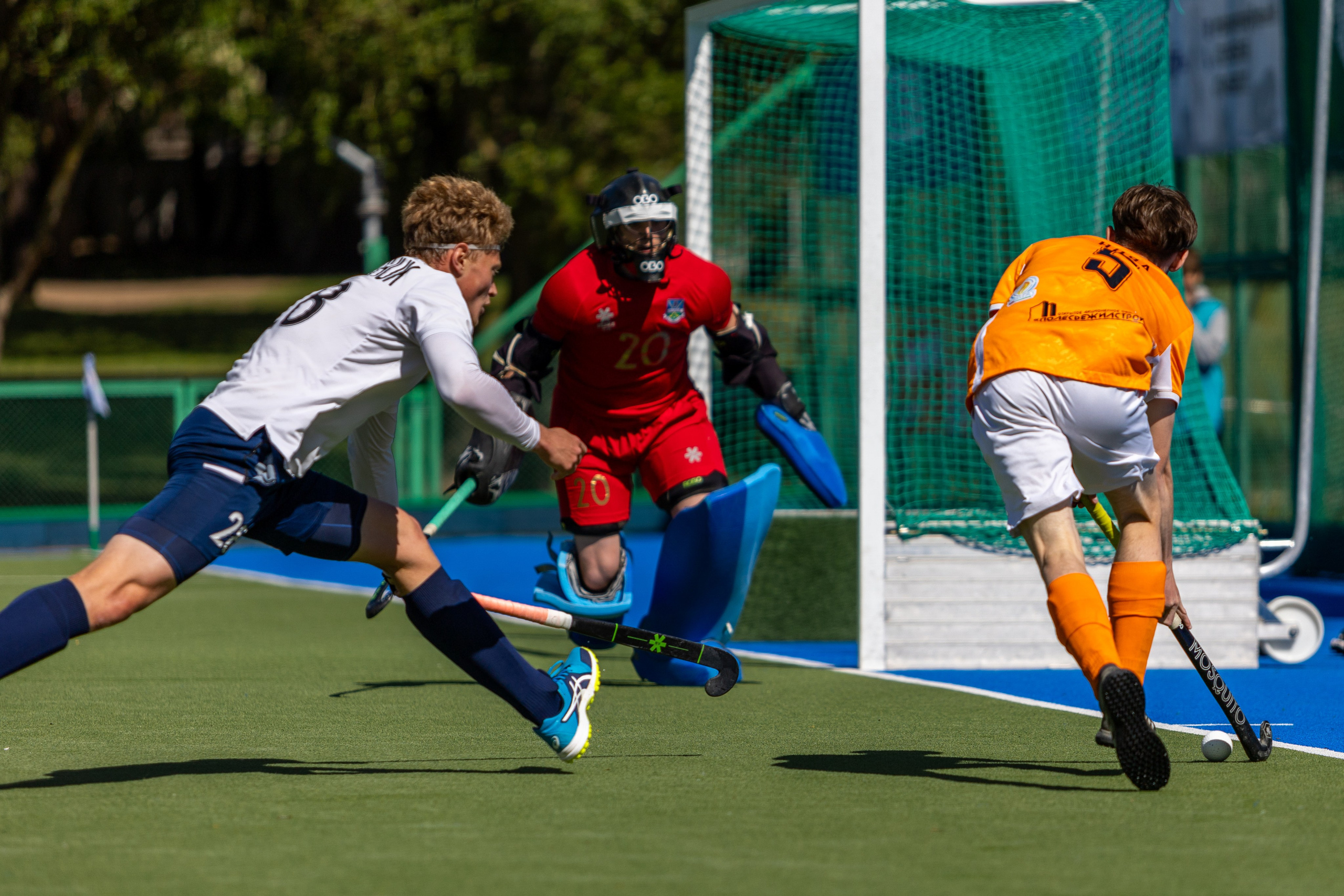 Хоккей на траве. ХК Минск — СК Строитель 12.05.2024. Профессиональный интерьерный и репортажный фотограф Минск и РБ. Максим Орлов
