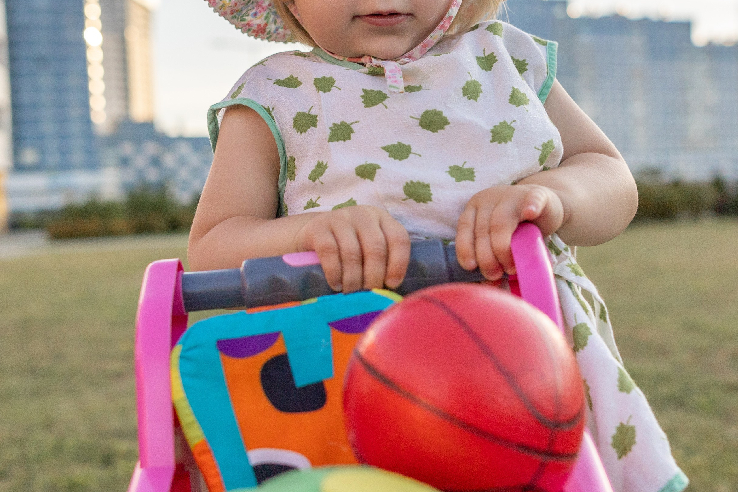 Детская живая фотосессия. Профессиональный интерьерный и репортажный фотограф Минск и РБ. Максим Орлов