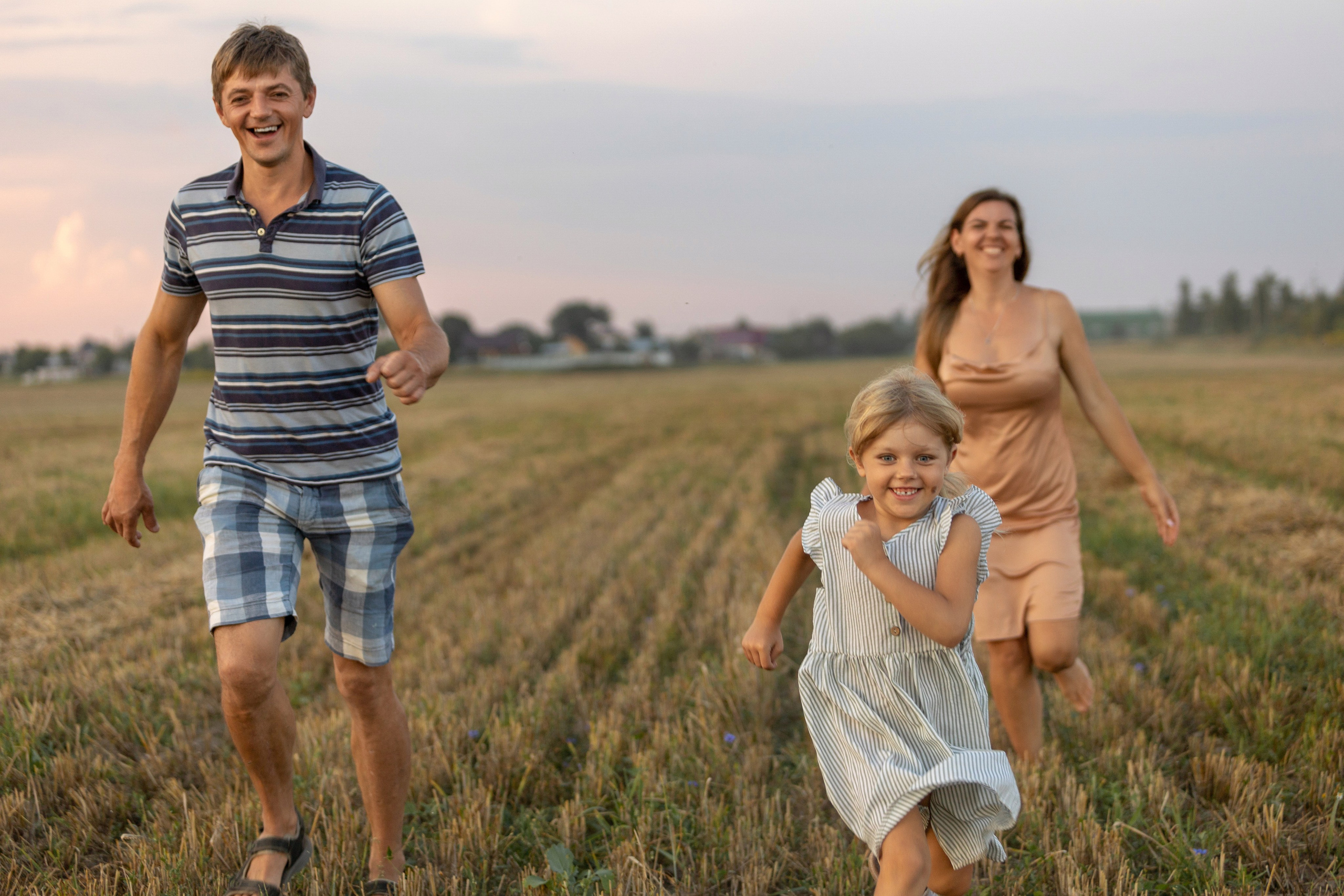 Леша и Таня 2 года спустя. Профессиональный интерьерный и репортажный фотограф Минск и РБ. Максим Орлов