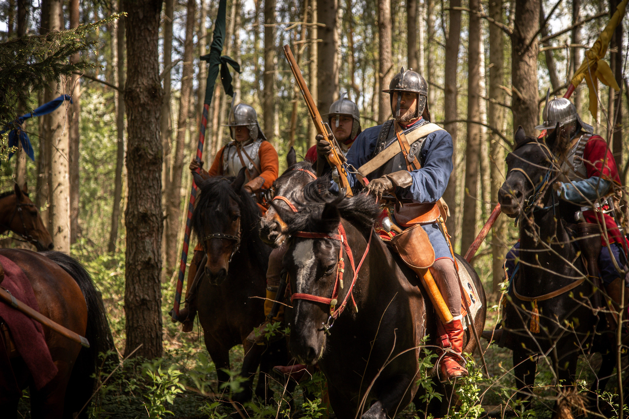 Золотая шпора. Огнем и мечем. День второй. Вылазка в лес. Штурм фортеции. Княжеский пир. Профессиональный интерьерный и репортажный фотограф Минск и РБ. Максим Орлов