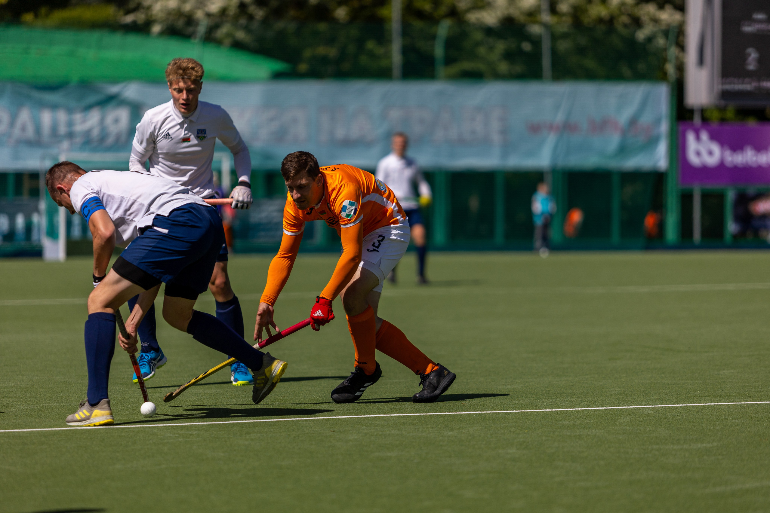 Хоккей на траве. ХК Минск — СК Строитель 12.05.2024. Профессиональный интерьерный и репортажный фотограф Минск и РБ. Максим Орлов