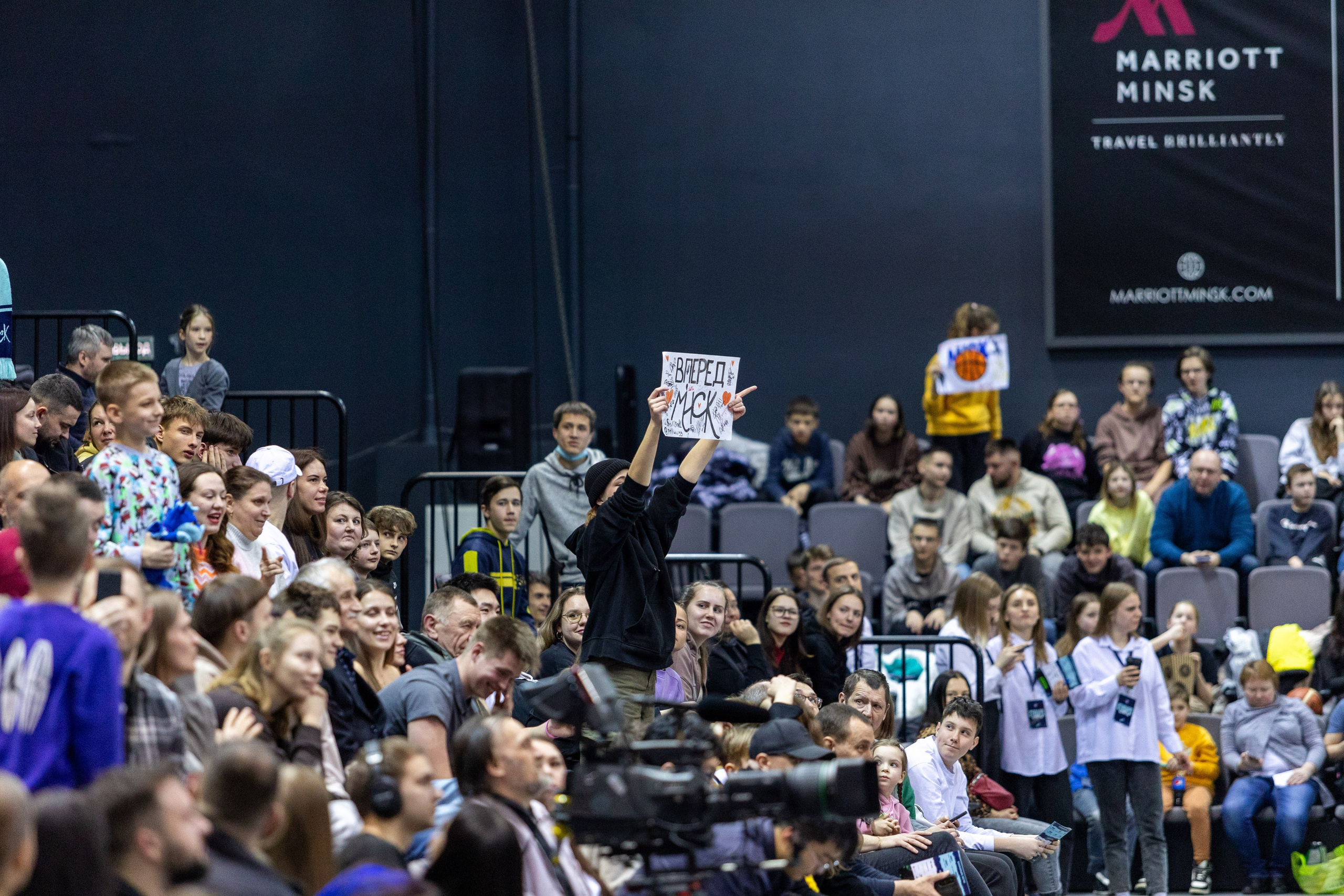 Баскетбол. Минск — MBA. 09.03.2024. Профессиональный интерьерный и репортажный фотограф Минск и РБ. Максим Орлов