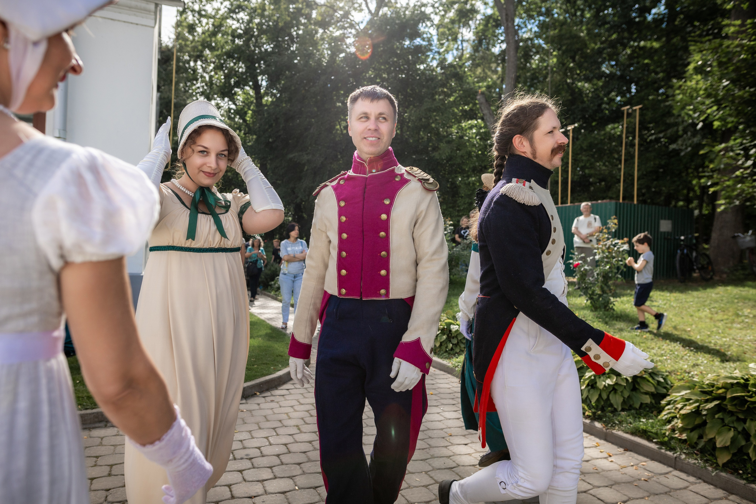 Пикник начала 19 века. Профессиональный интерьерный и репортажный фотограф Минск и РБ. Максим Орлов