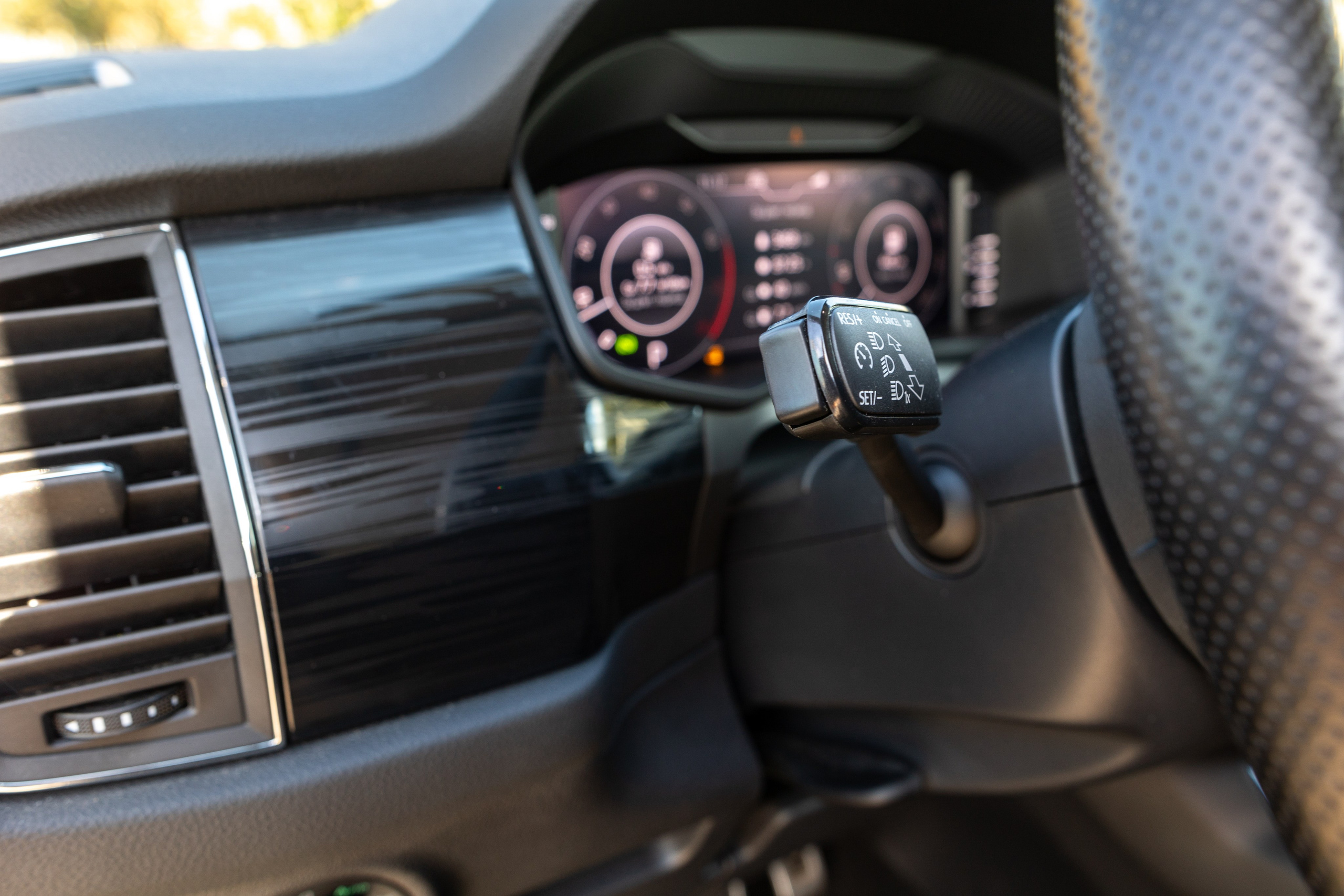 Skoda Kodiaq. Профессиональный интерьерный и репортажный фотограф Минск и РБ. Максим Орлов