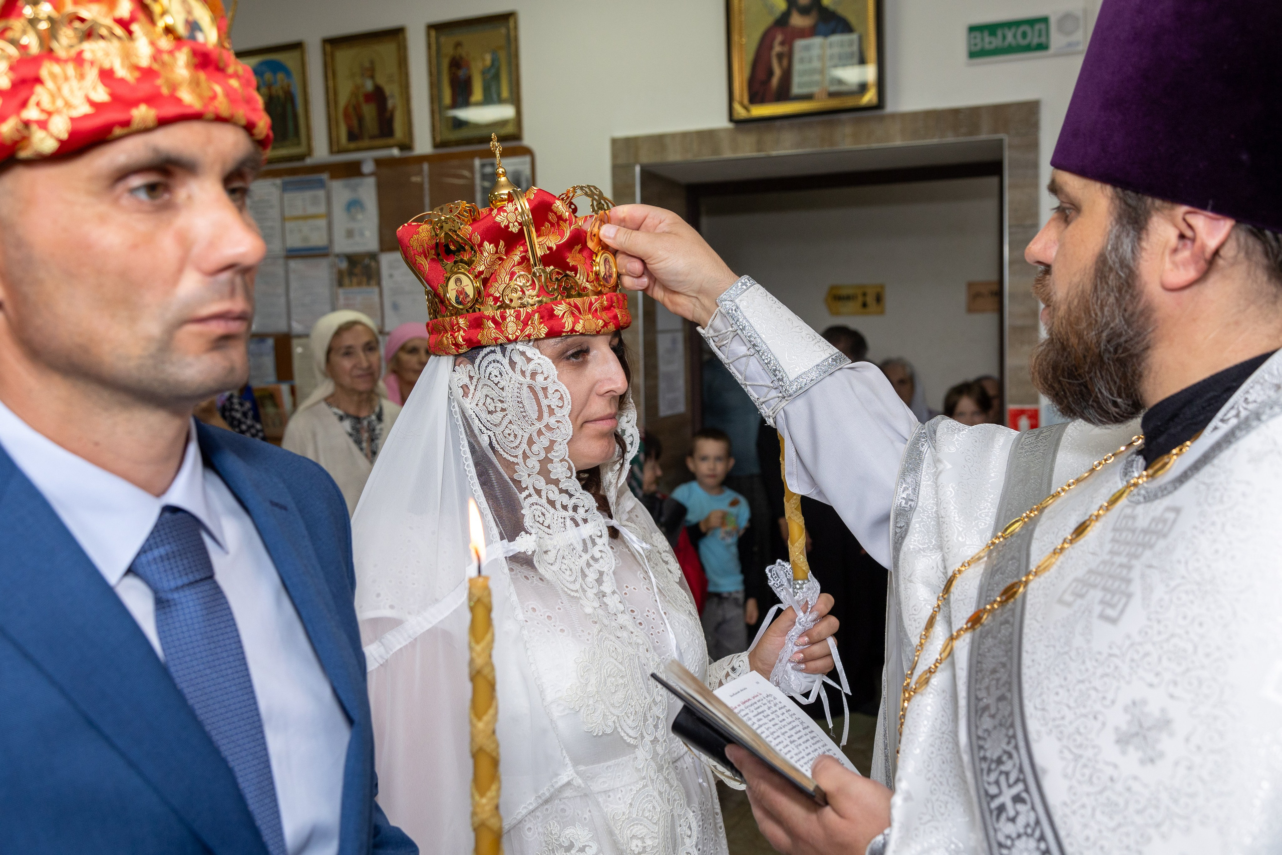 Венчание Михаила и Ольги. Профессиональный интерьерный и репортажный фотограф Минск и РБ. Максим Орлов