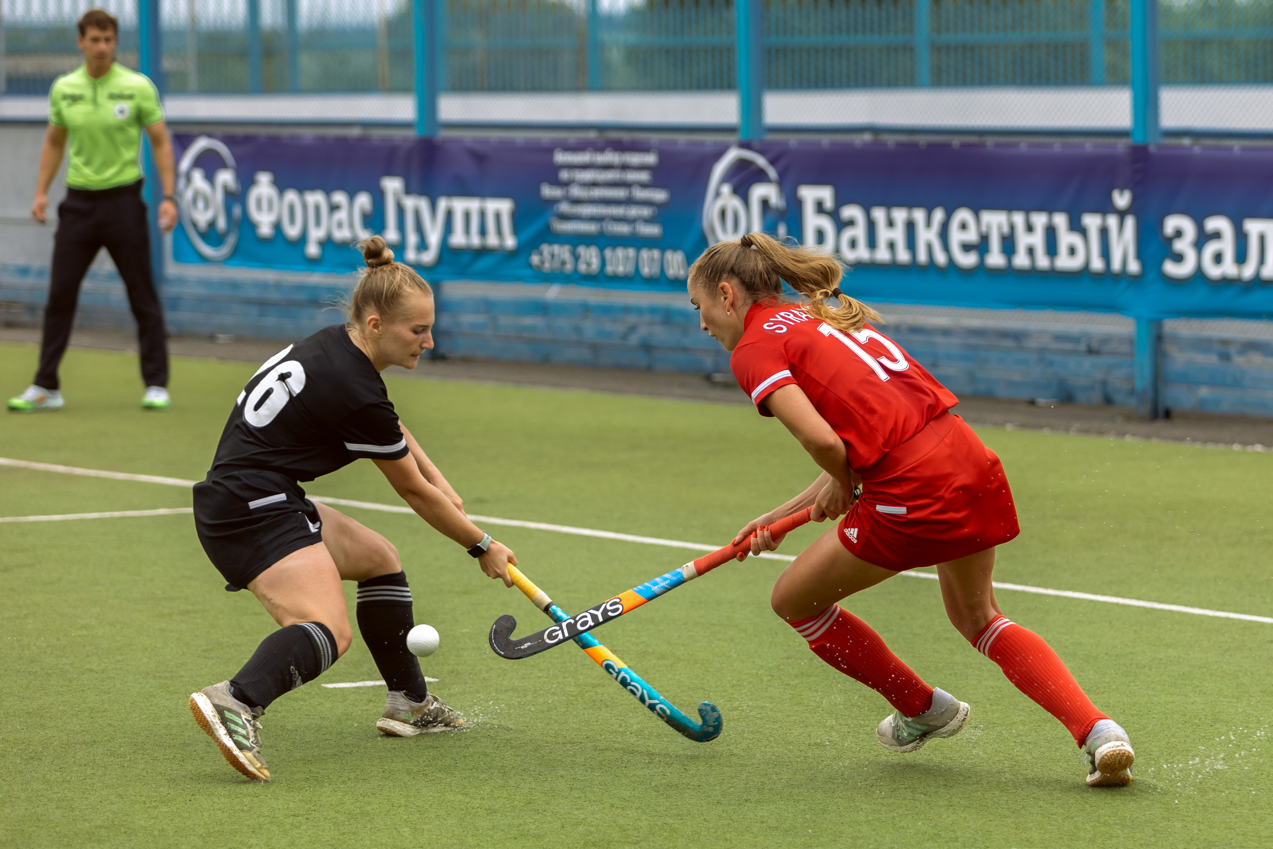 Хоккей на траве. Девушки. Минск — Виктория. 16.06.2024. Профессиональный интерьерный и репортажный фотограф Минск и РБ. Максим Орлов