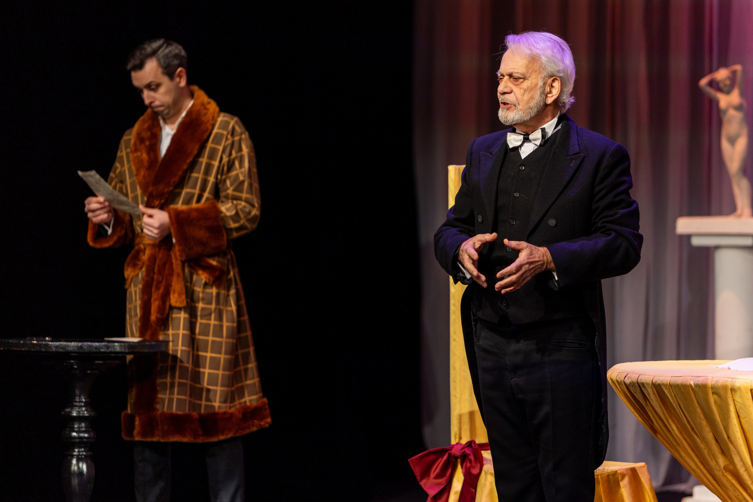 Новый театр «Как важно быть серьезным». Профессиональный интерьерный и репортажный фотограф Минск и РБ. Максим Орлов