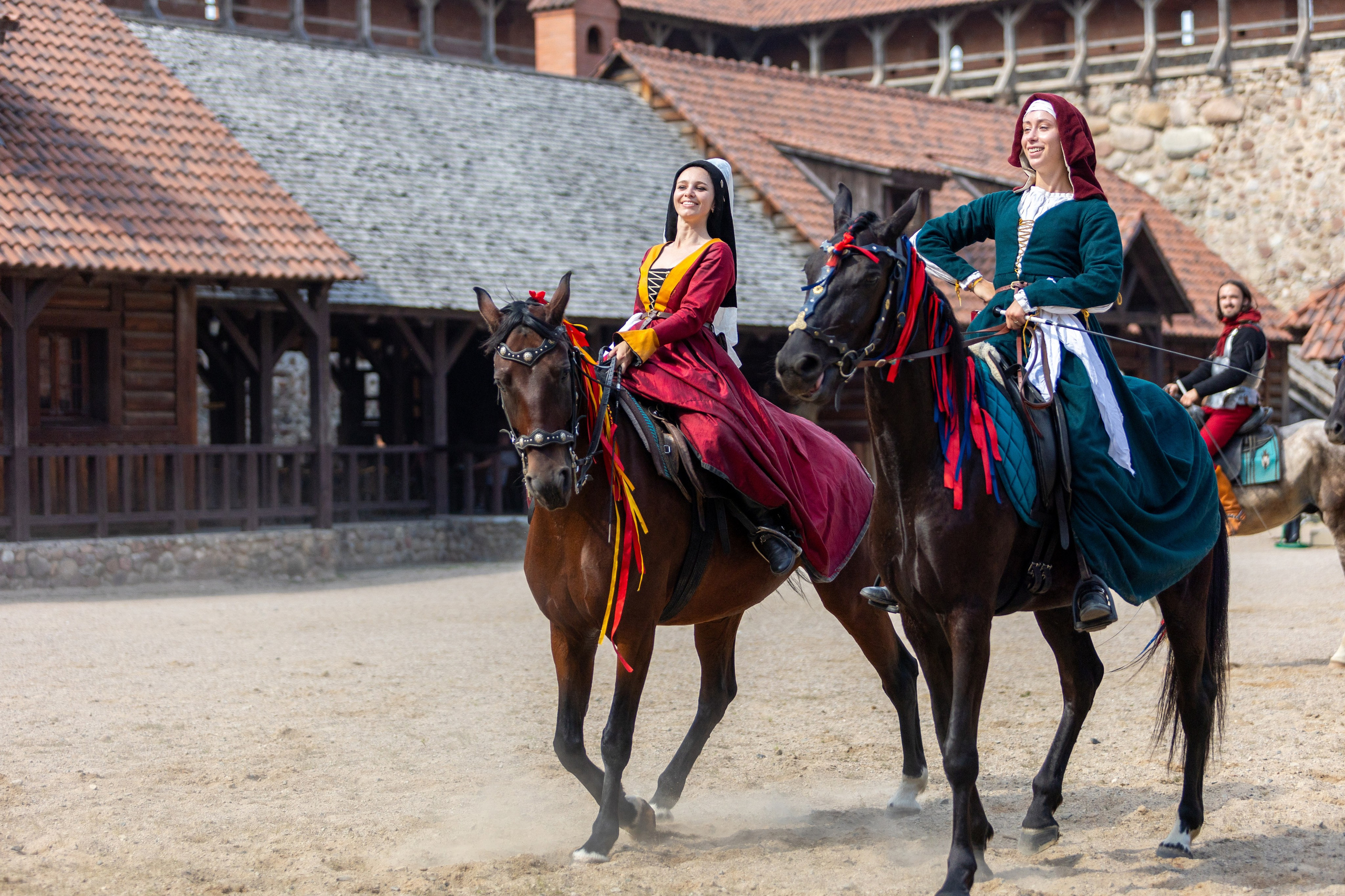 Выступление «Золотой шпоры» на празднике города Лиды. Профессиональный интерьерный и репортажный фотограф Минск и РБ. Максим Орлов