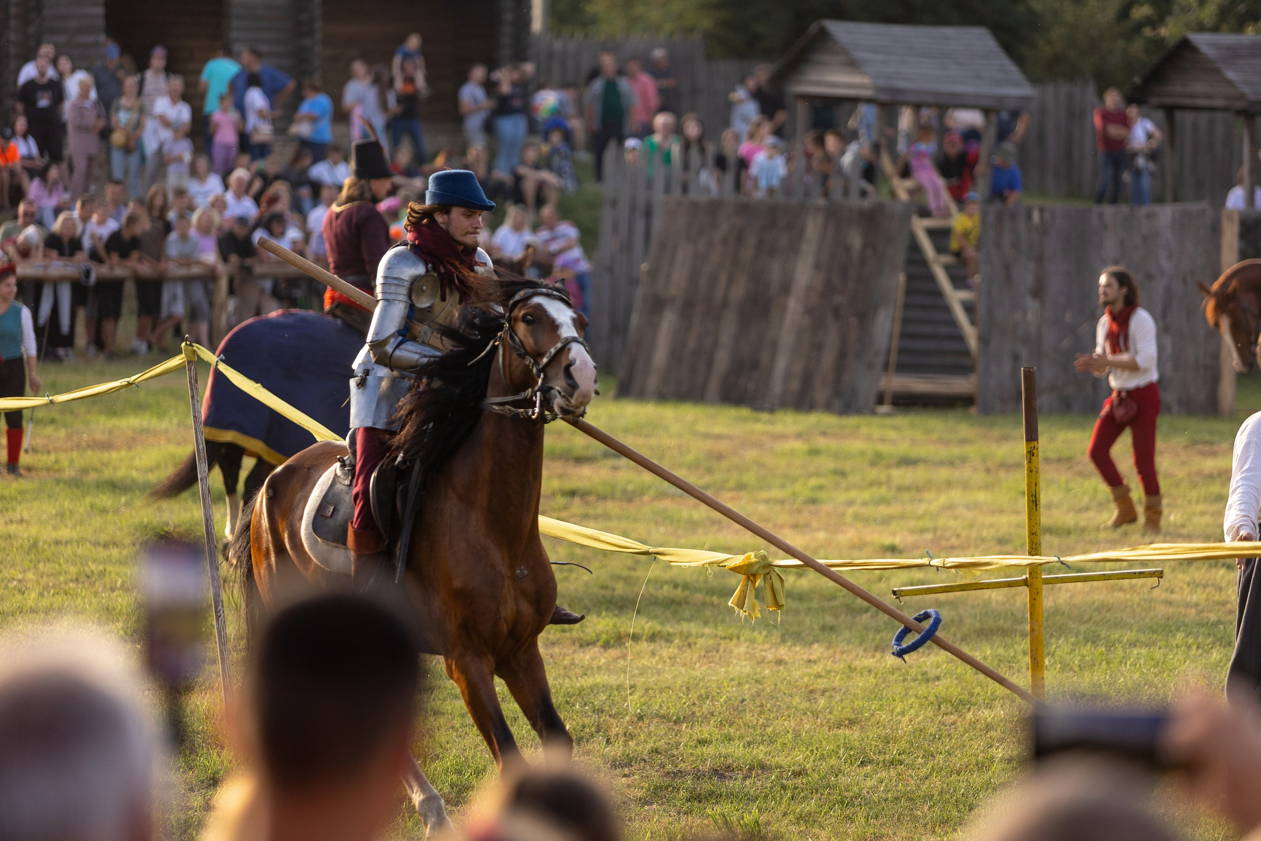 Рыцарский фест. Мстиславль. Профессиональный интерьерный и репортажный фотограф Минск и РБ. Максим Орлов