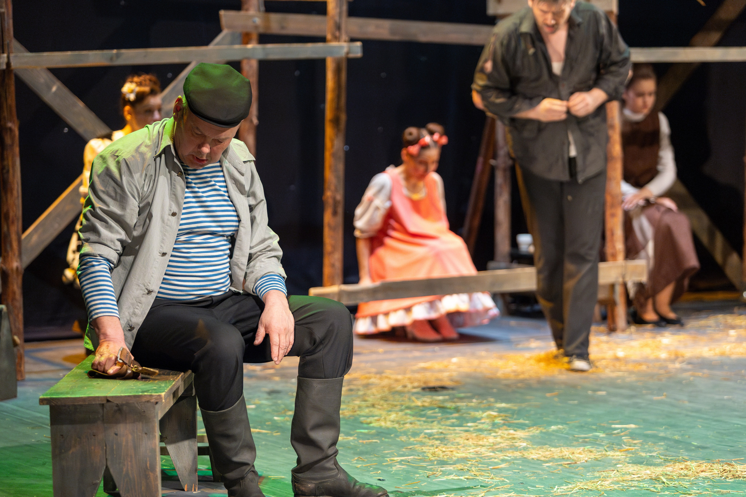 Театр белорусской армии «Очень простая история». Профессиональный интерьерный и репортажный фотограф Минск и РБ. Максим Орлов