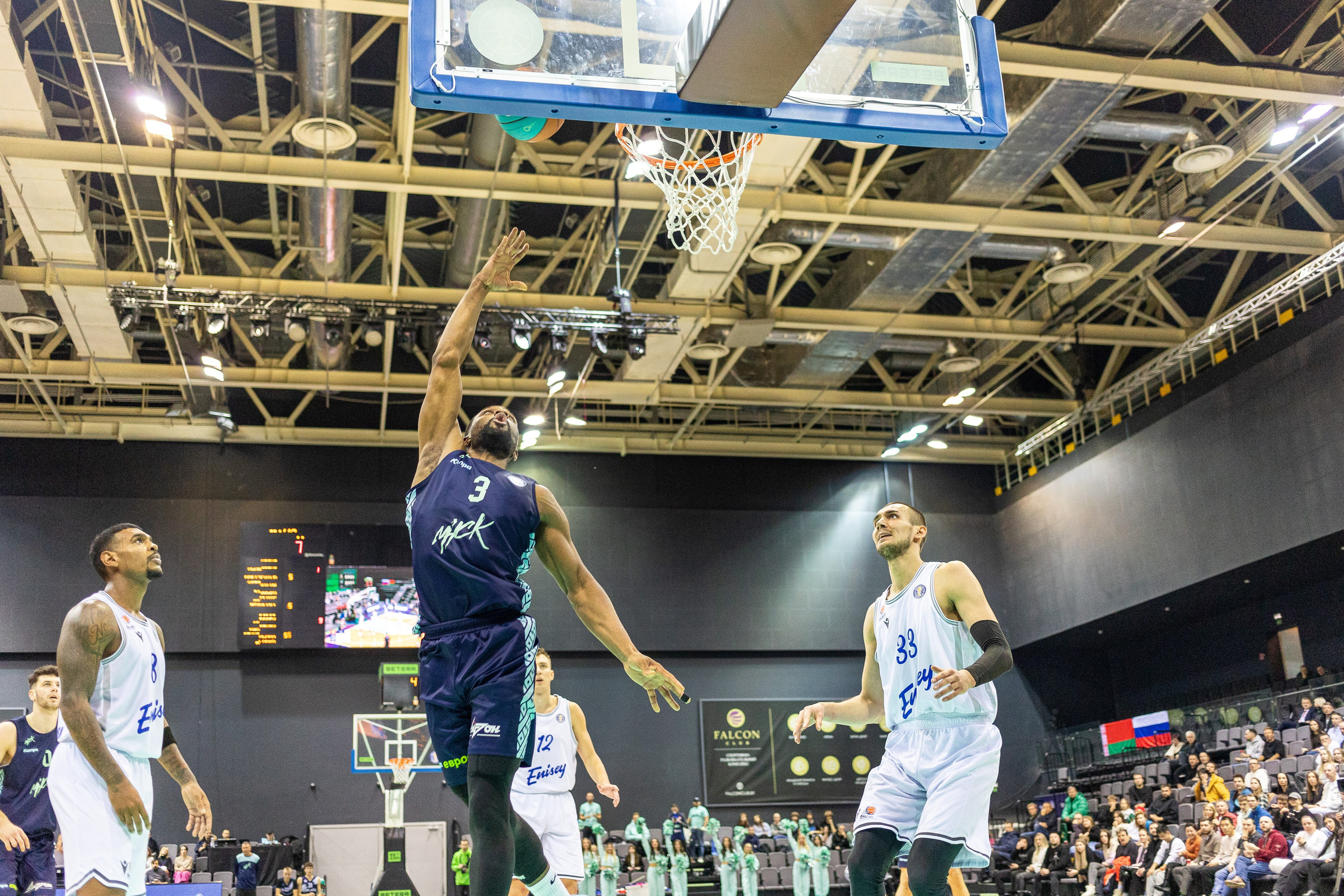 Баскетбол. Лучшие кадры. Минск — Енисей. 11.12.2023. Профессиональный интерьерный и репортажный фотограф Минск и РБ. Максим Орлов